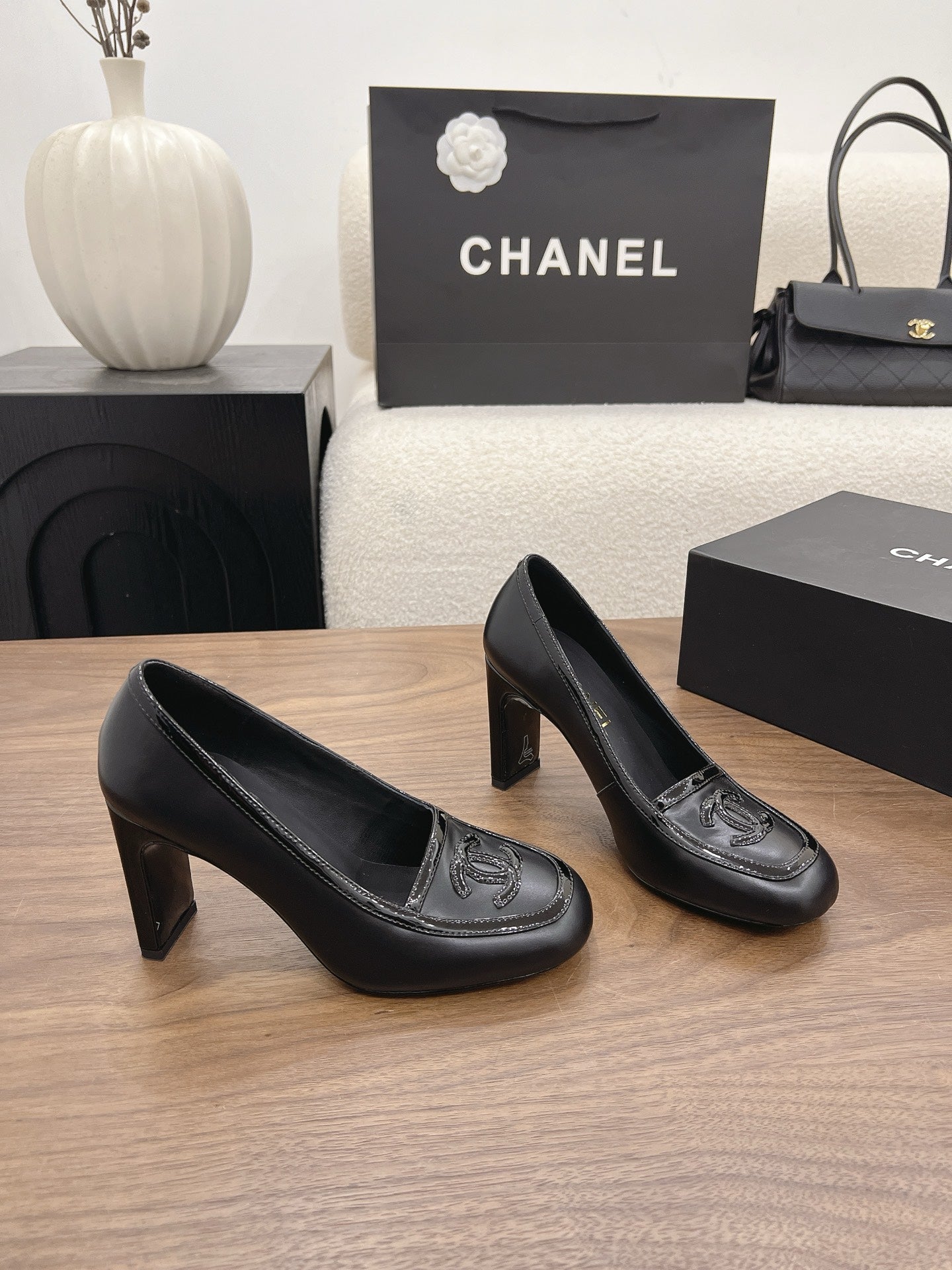 Chanel 2026 Square Toe Pump Lambskin 191779
