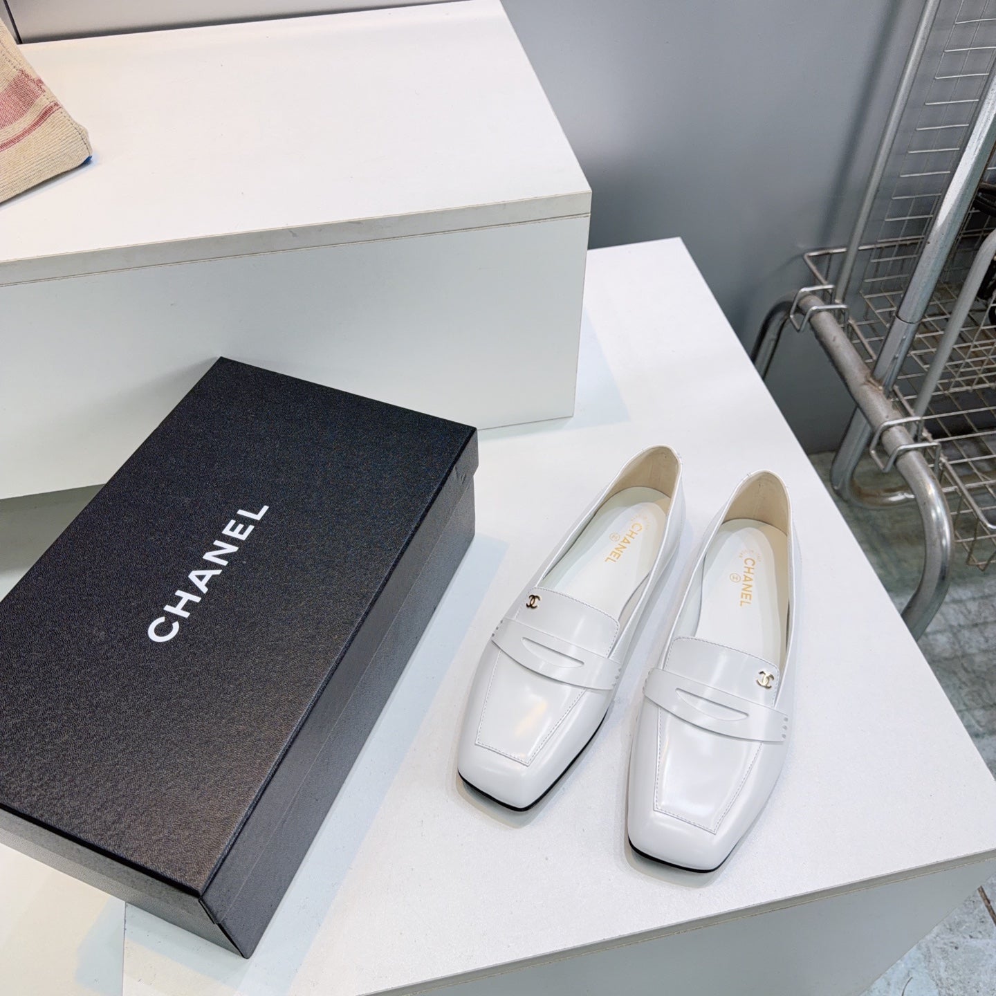 Chanel 2026 Shoe Suede Glossy Cowhide 942752
