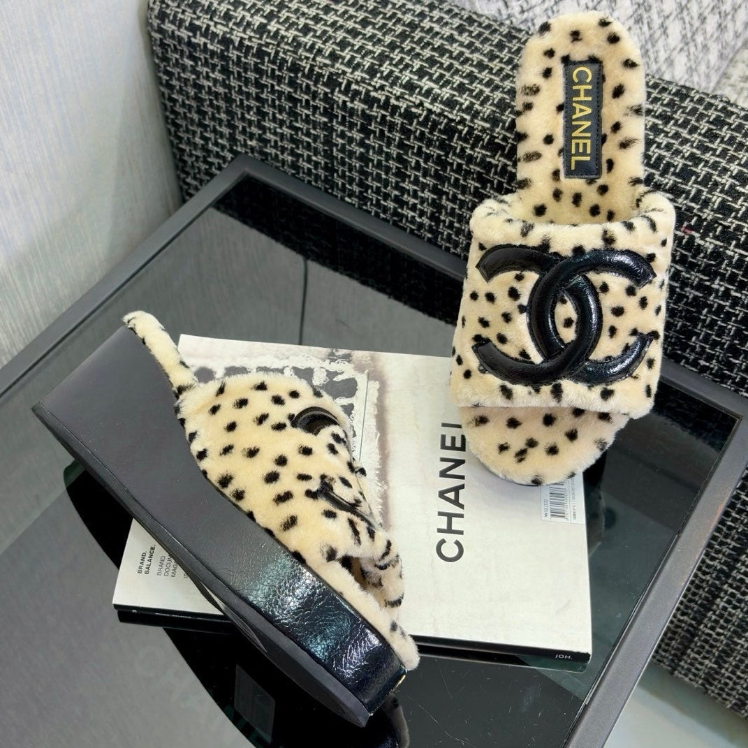 Chanel 2026 Wedge Sandals 70mm Wool 128085