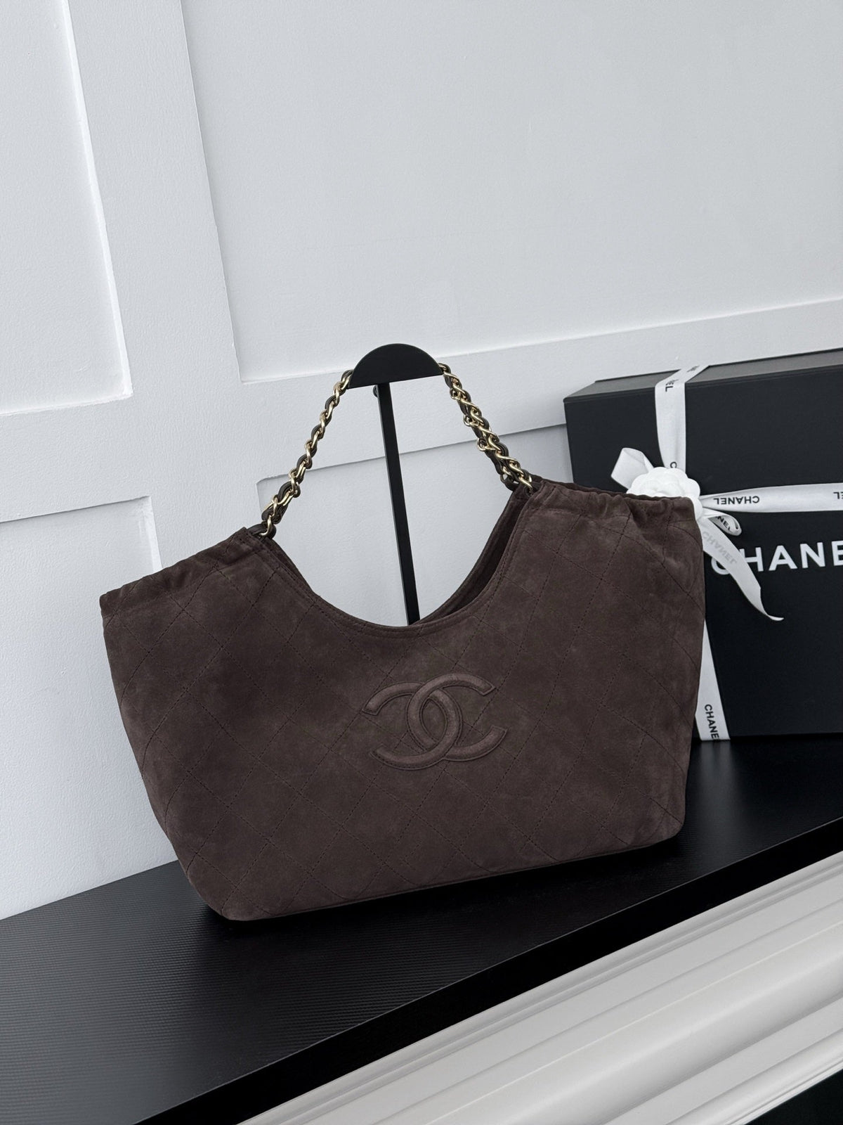 Chanel 2026 Quilted Neo Cabas Shopping Tote Bag 44cm Suede Leather