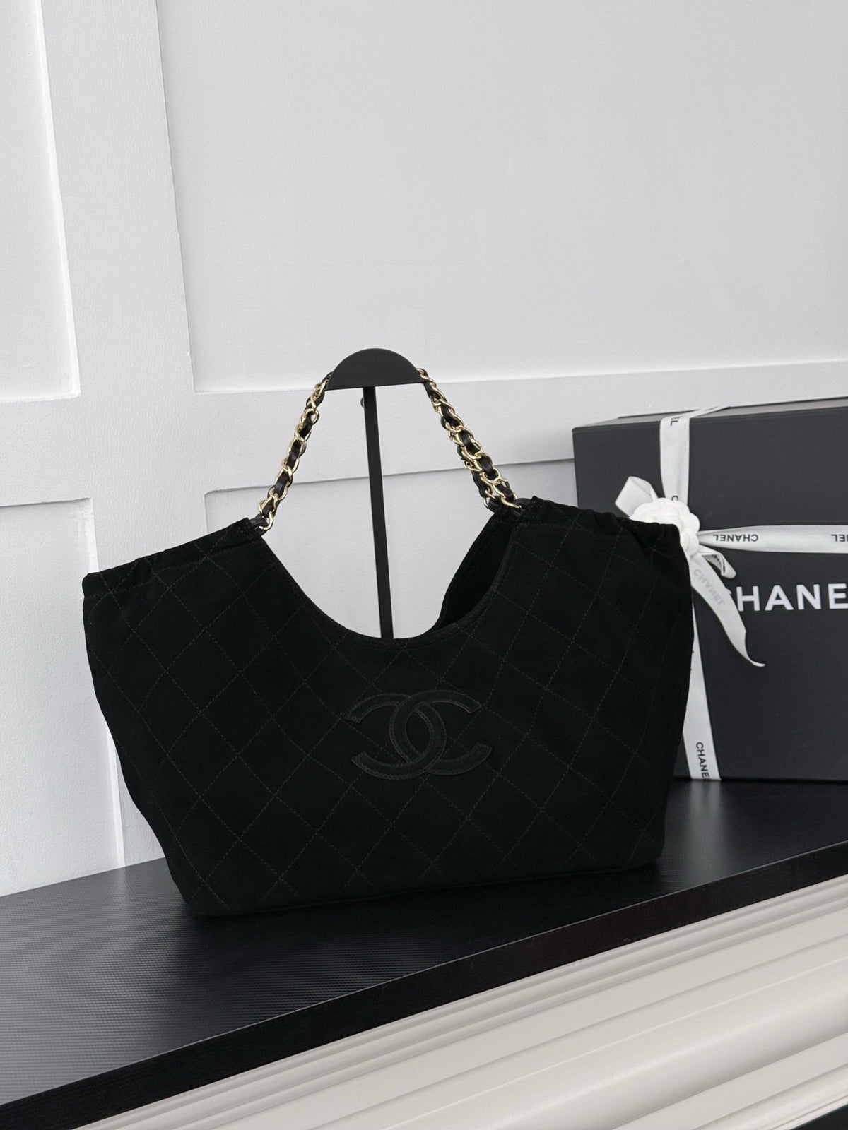 Chanel 2026 Quilted Neo Cabas Shopping Tote Bag 44cm Suede Leather