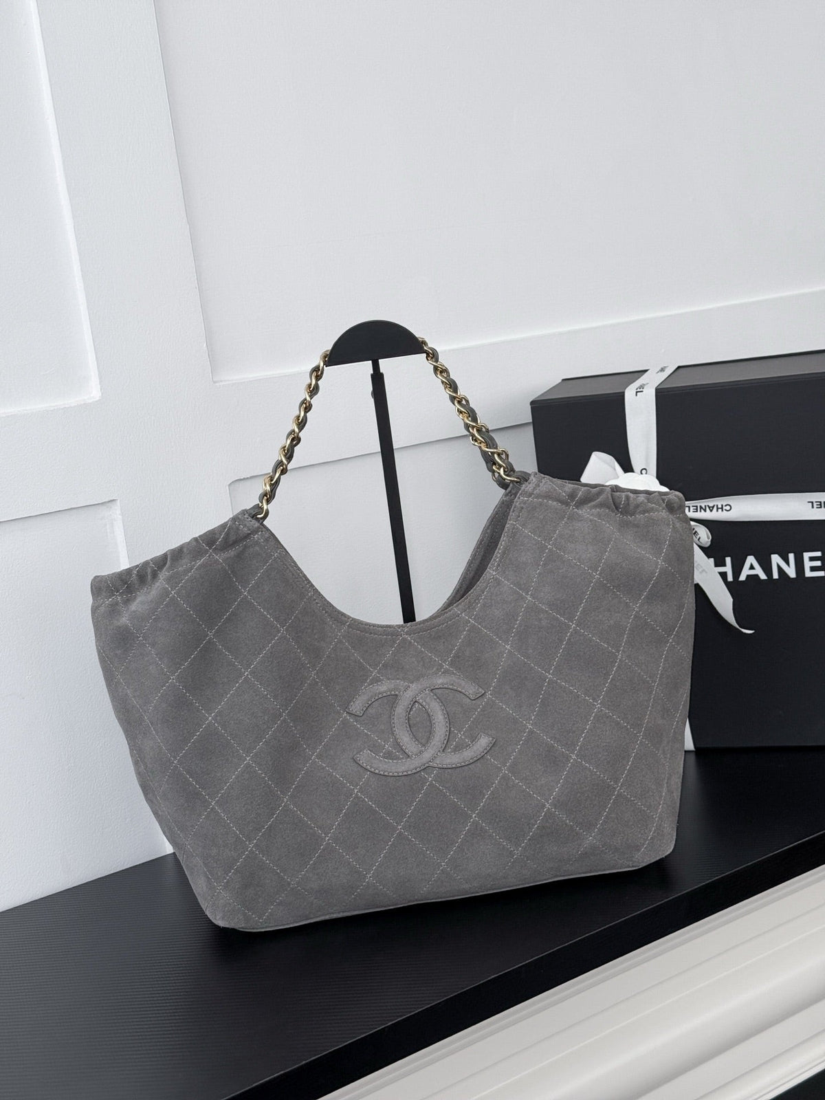 Chanel 2026 Quilted Neo Cabas Shopping Tote Bag 44cm Suede Leather