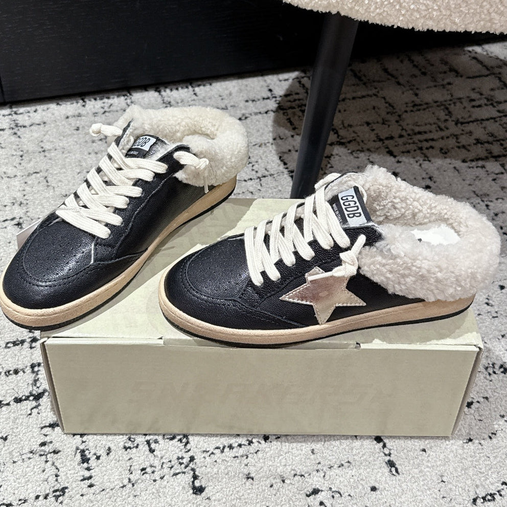 Golden Goose 2025 Star Sabot Shearling-lined Mule Black Beige Cowhide Wool 500586