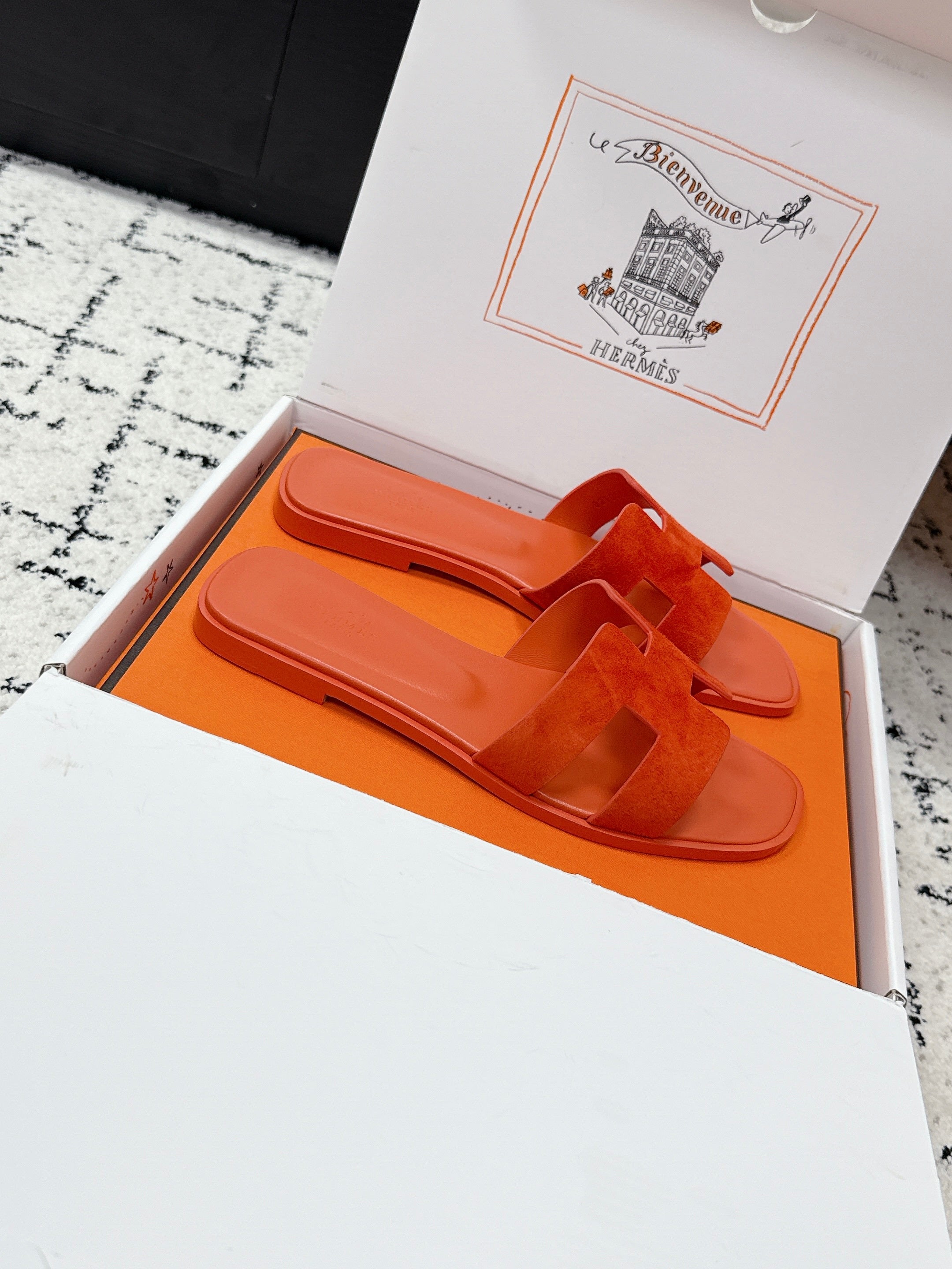 HM 26ss Oran Sandals Orange Suede Cowhide 617192