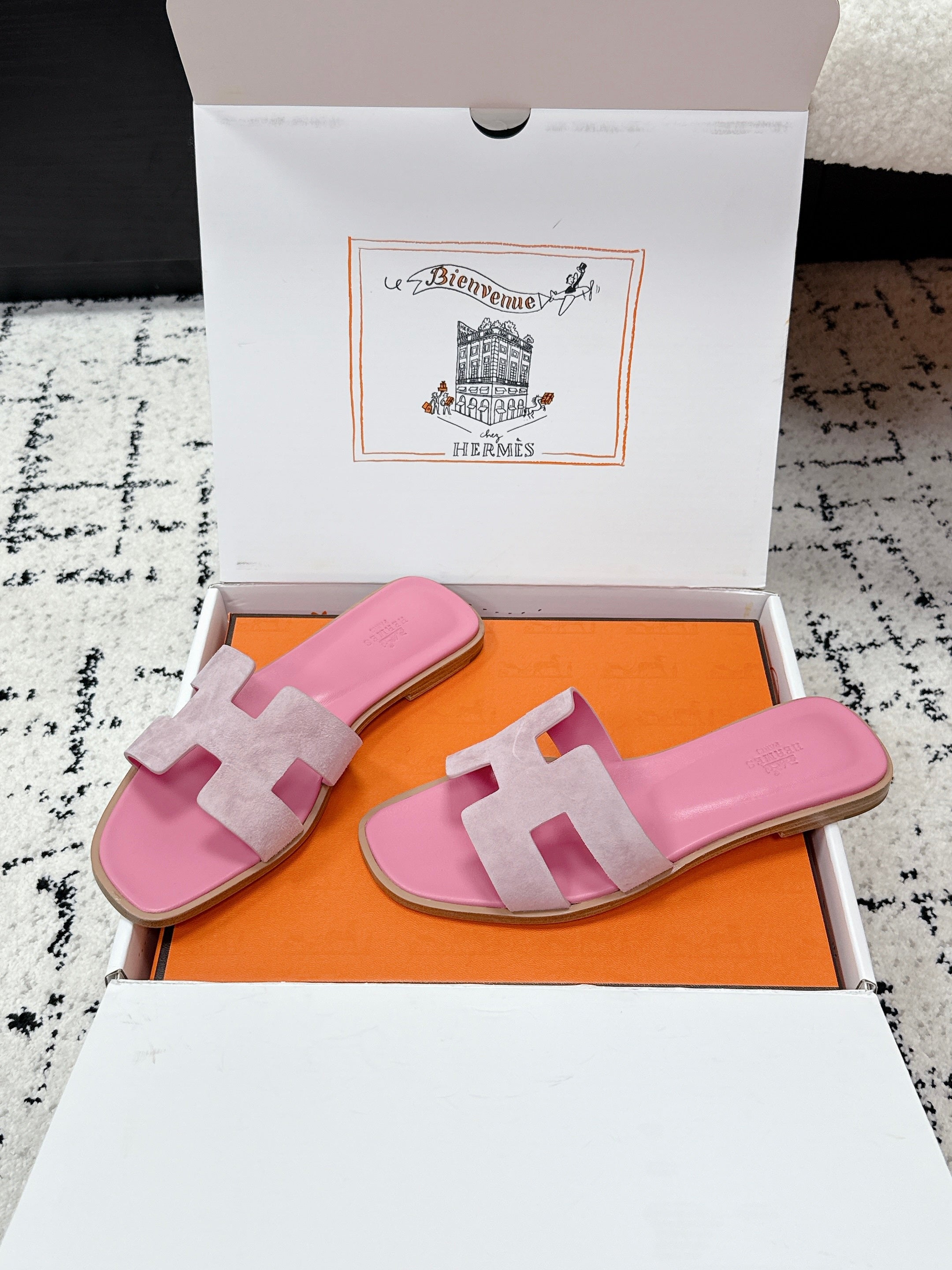 HM 26ss Oran Sandals Pink Suede Cowhide 617195