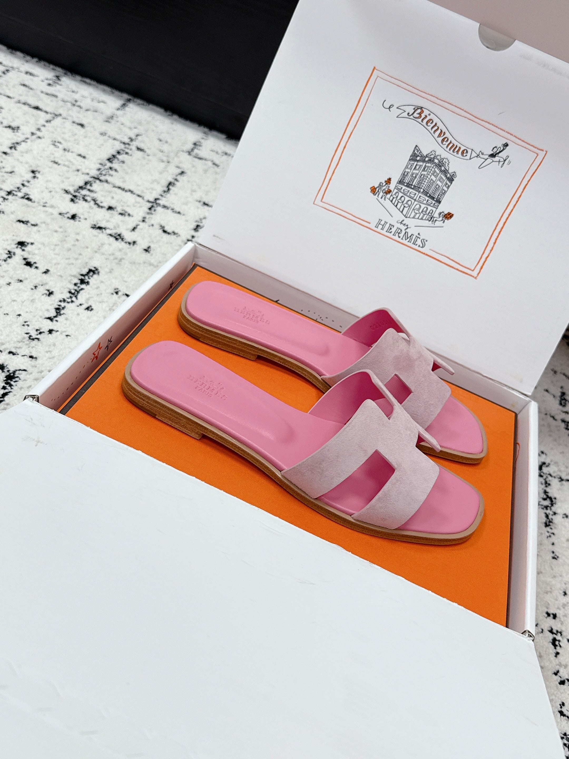 HM 26ss Oran Sandals Pink Suede Cowhide 617195