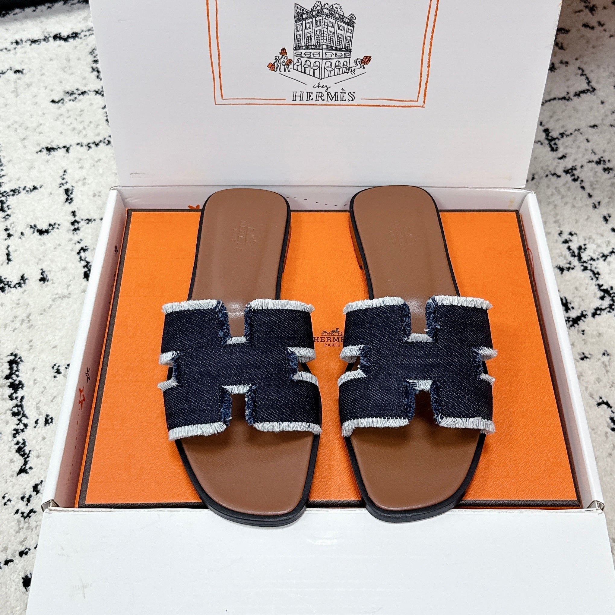 HM 26ss Oran Sandals Dark Brown Canvas Cowhide 617217