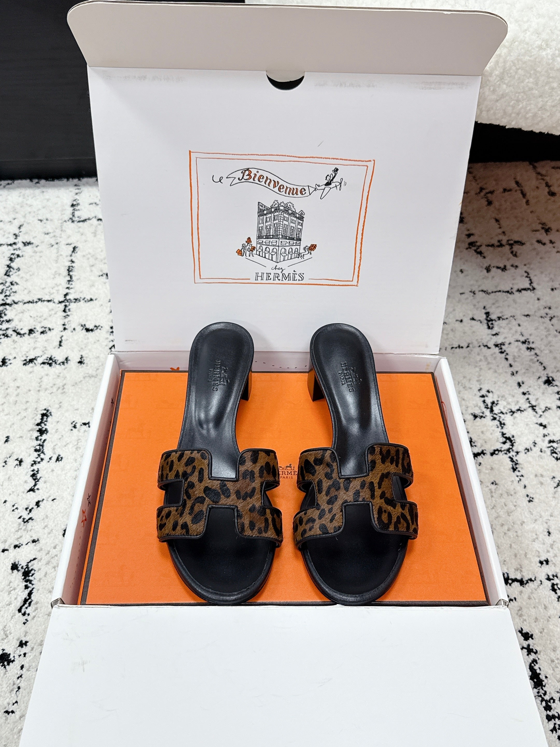 HM 26ss High-Heeled Sandals 50 Black Brown Cowhide 617228