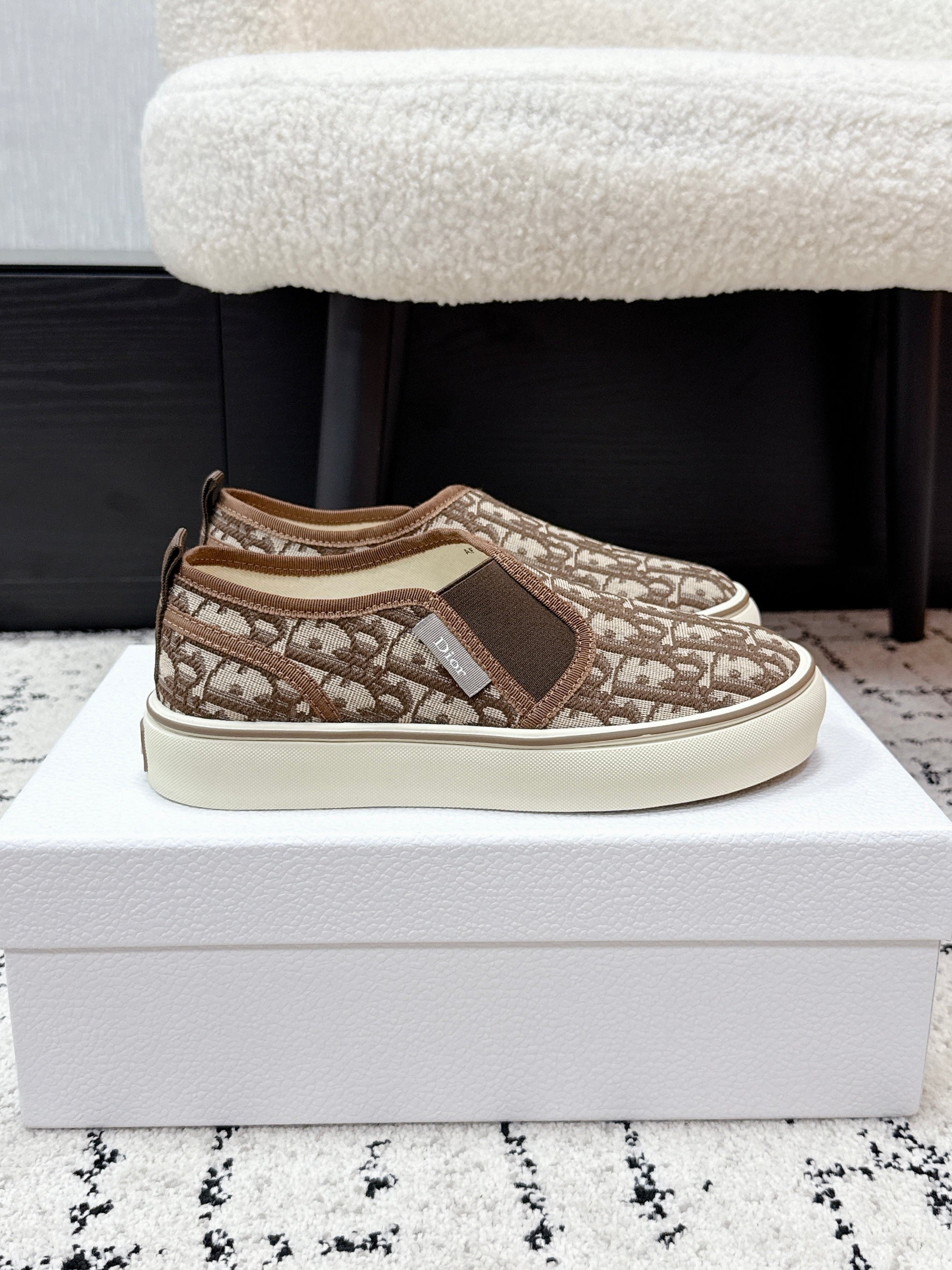 Dior 2026 Monogram Slip-on Loafers Cloth 954991