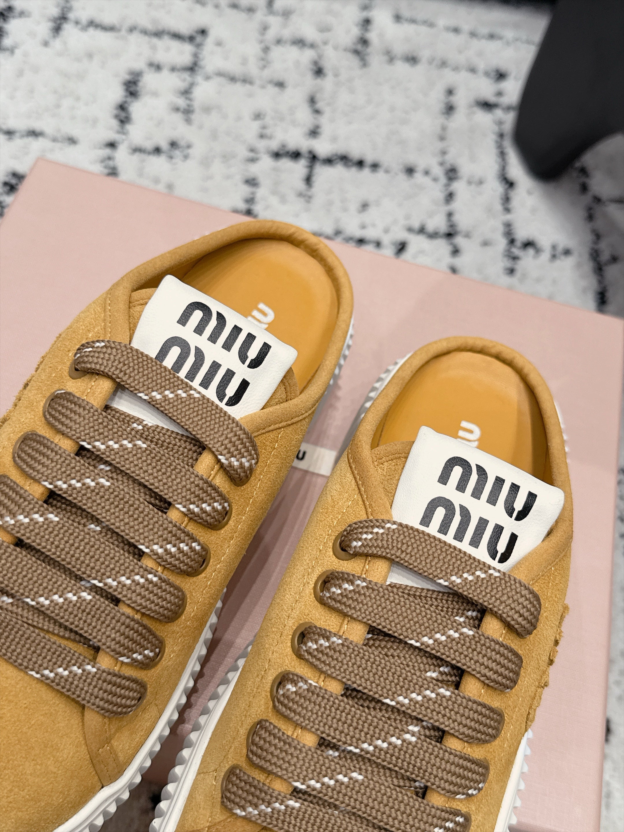Miumiu 2026 Platform Mule Yellow Suede 955044