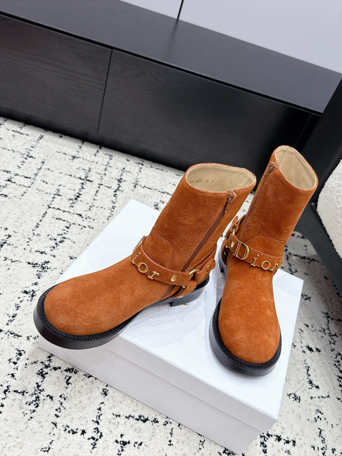 Dior 2026 Bolt Ankle Boots Suede Leather 139290