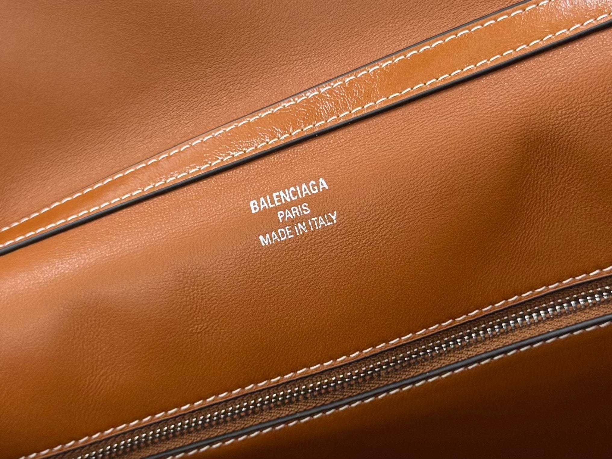 Balenciaga Medium Bag 35 Camel Brown Cowhide Sliver Hardware