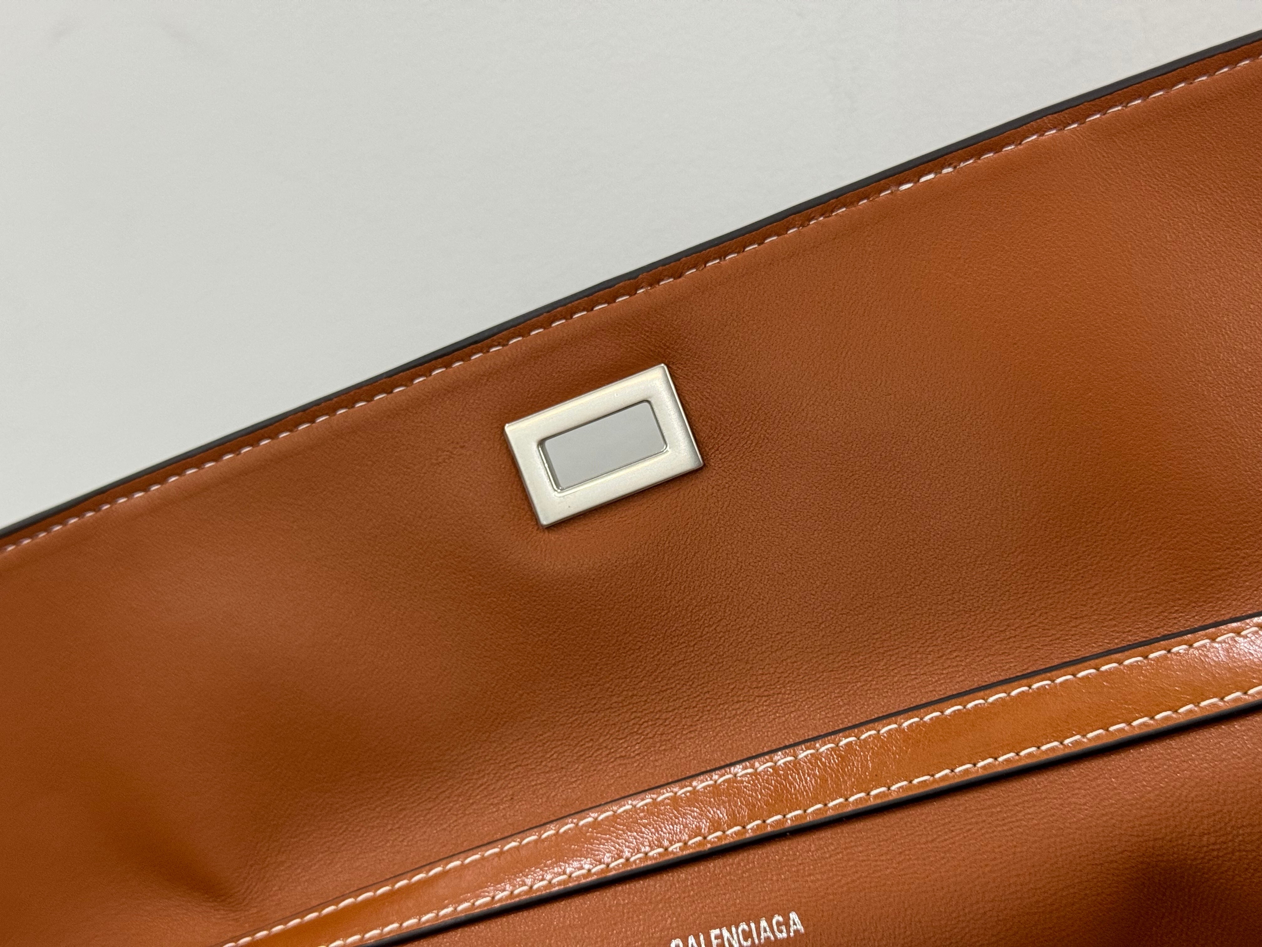 Balenciaga Medium Bag 35 Camel Brown Cowhide Sliver Hardware
