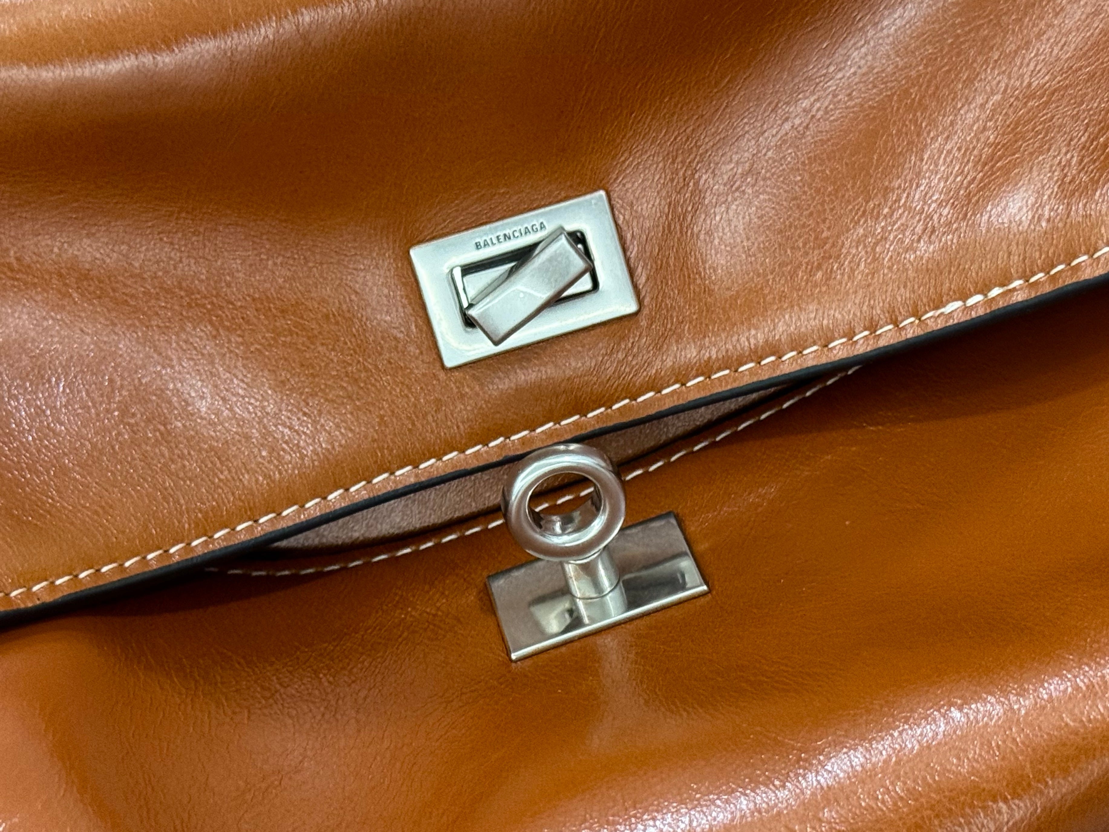 Balenciaga Medium Bag 35 Camel Brown Cowhide Sliver Hardware
