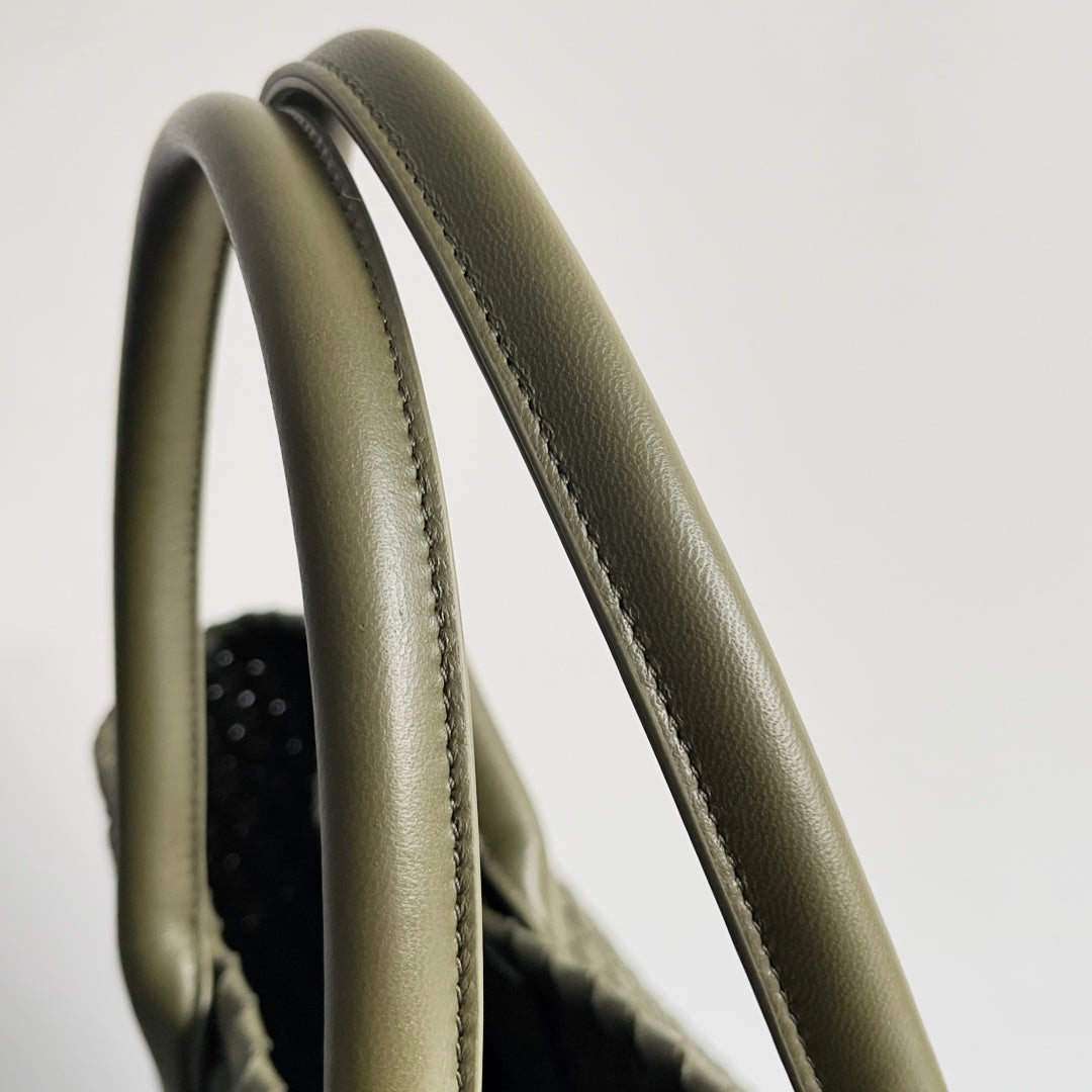 Bottega Veneta 2026 Cabat Tote Bag 51cm Green Lambskin 135812