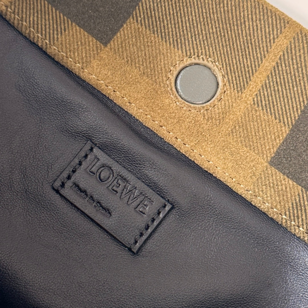 Loewe Flamenco Clutch Bag 30 Yellow Black Suede 280519