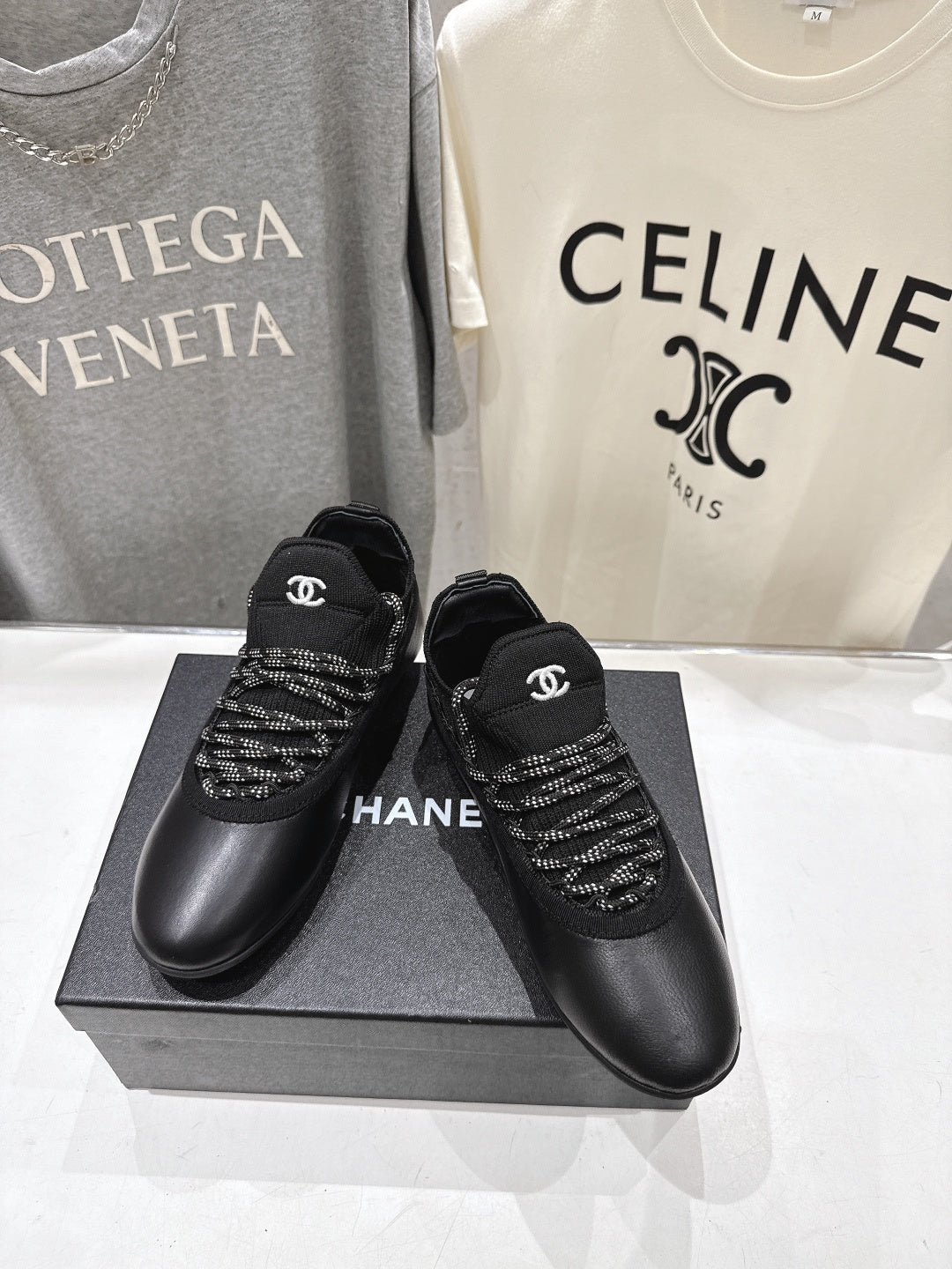Channel 2026 Sneaker Calfskin And Suede 896469