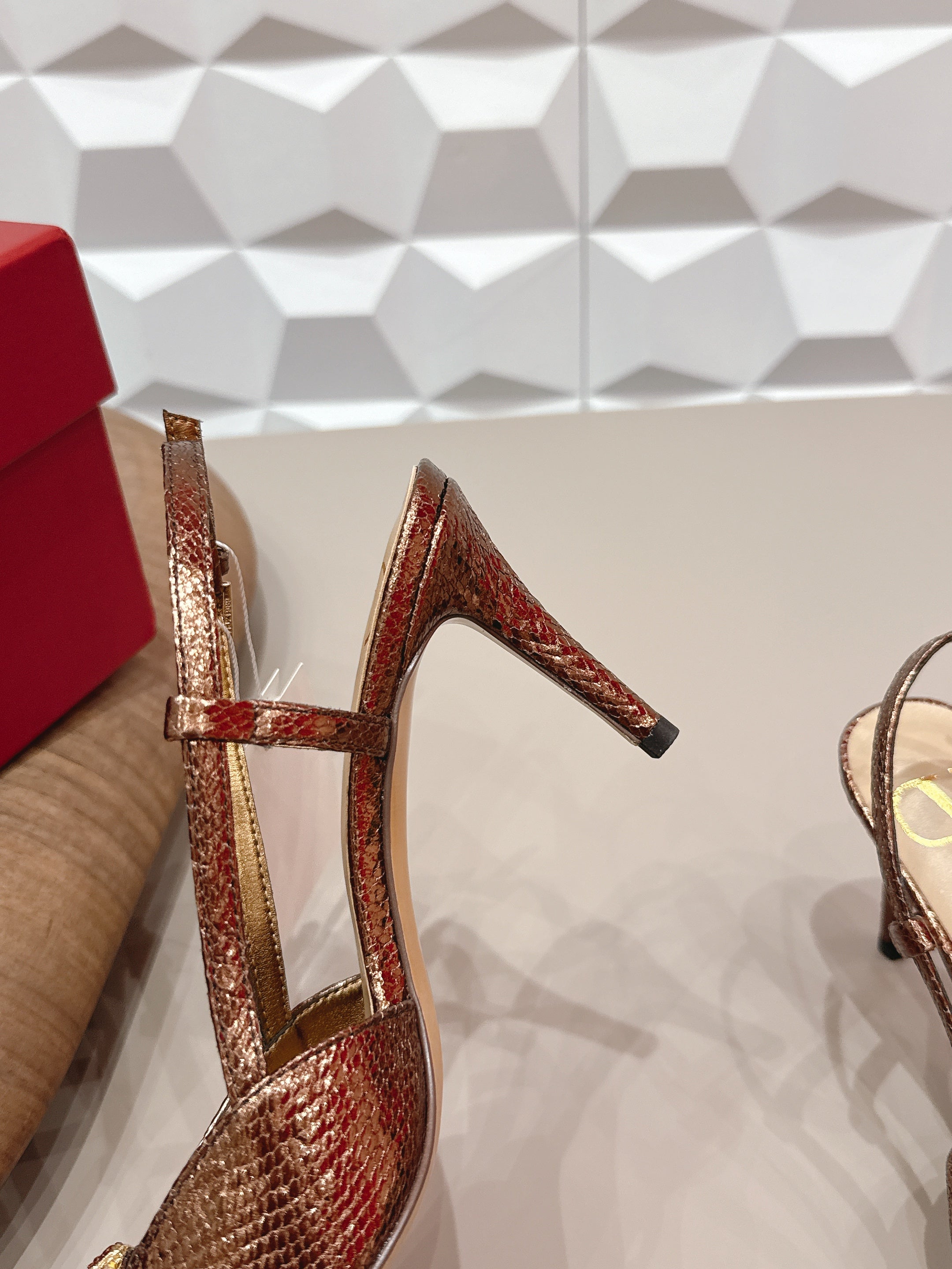 VT 26s Slingback 80 Brown Snake Skin 613586