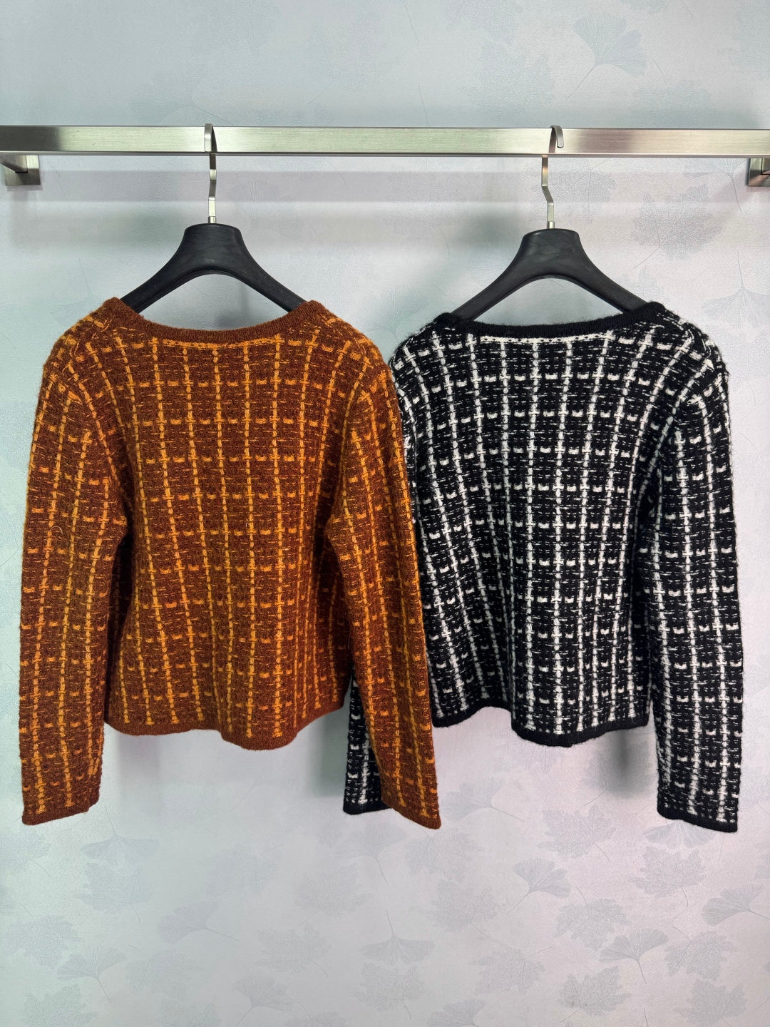 Chanel 2026 V-neck Cardigan Tweed 449345