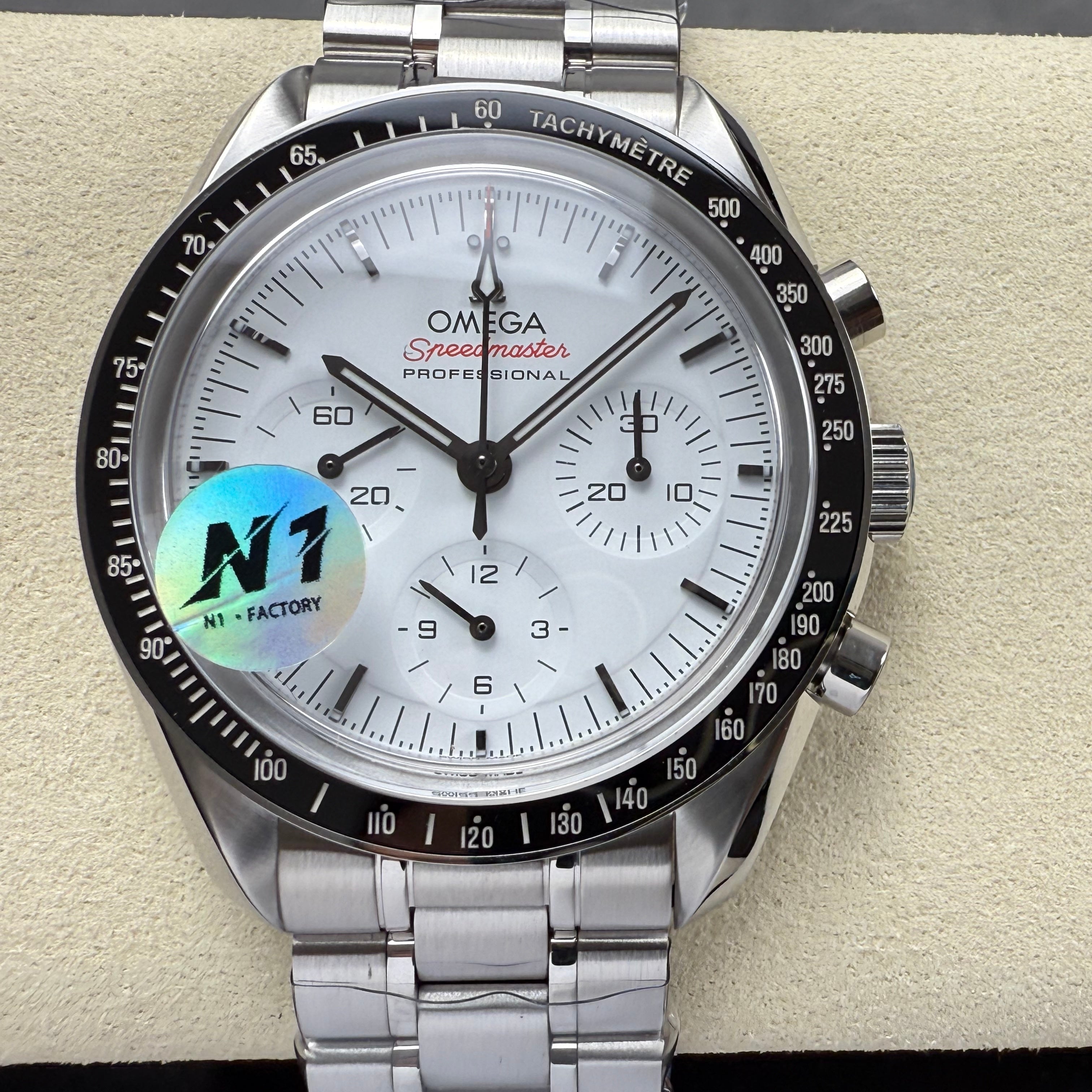 Omega Speedmaster Professional Moonwatch 42mm Stainless Steel Strap White Dial