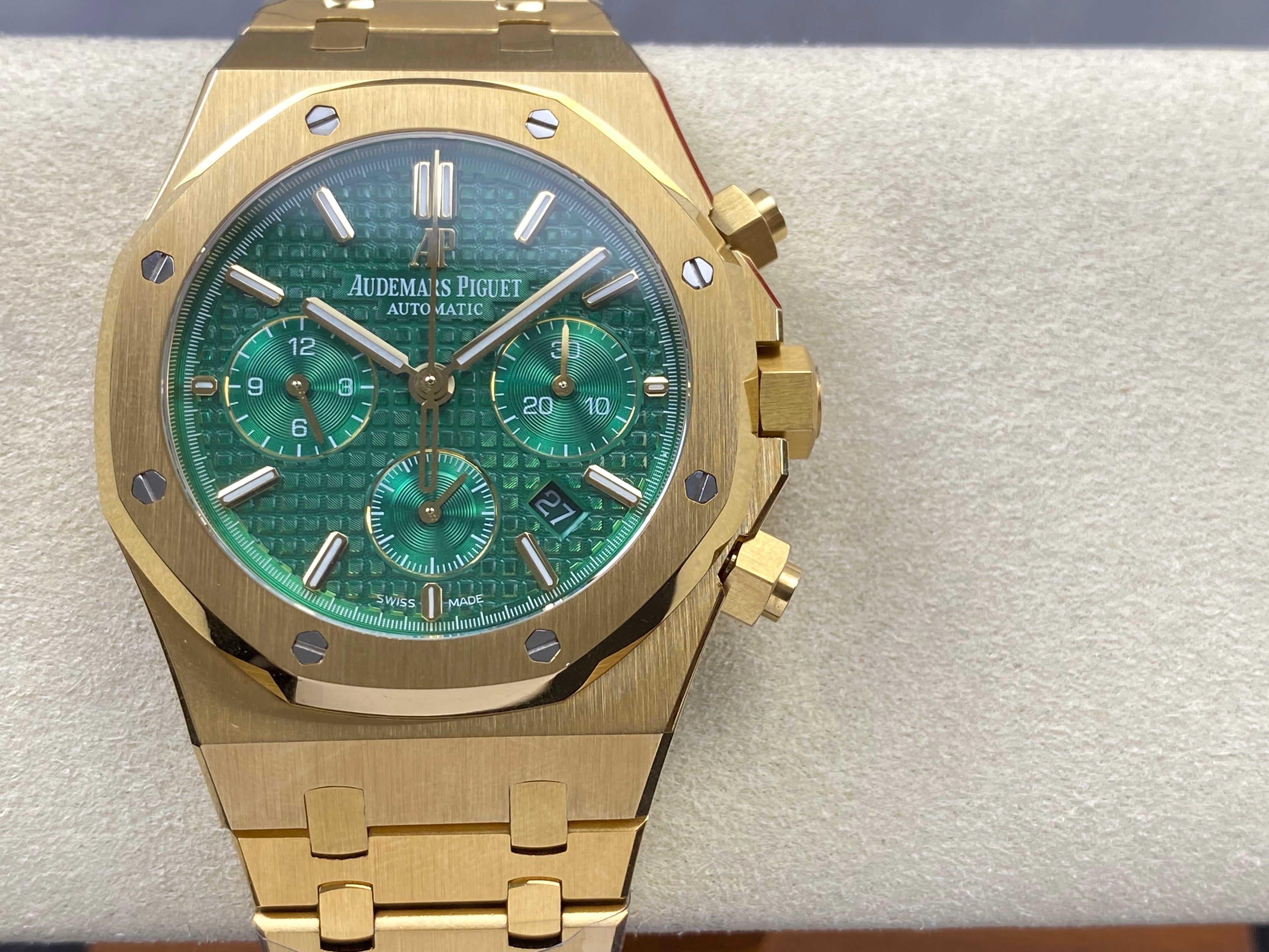 Audemars Piguet Royal Oak Chronograph 41mm Gold Green Dial