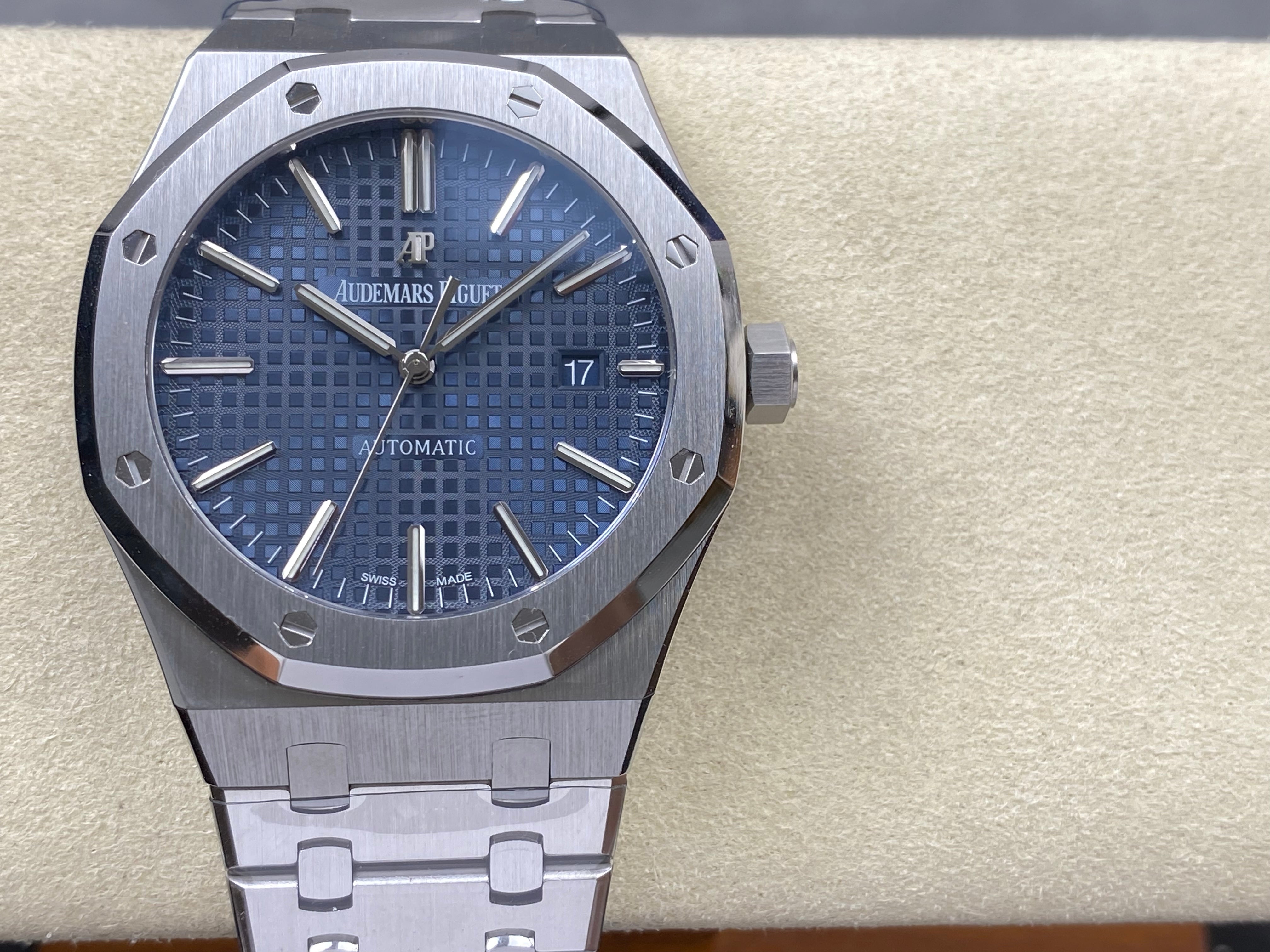 Audemars Piguet Royal Oak Selfwinding 41mm 15400OR Blue Dial