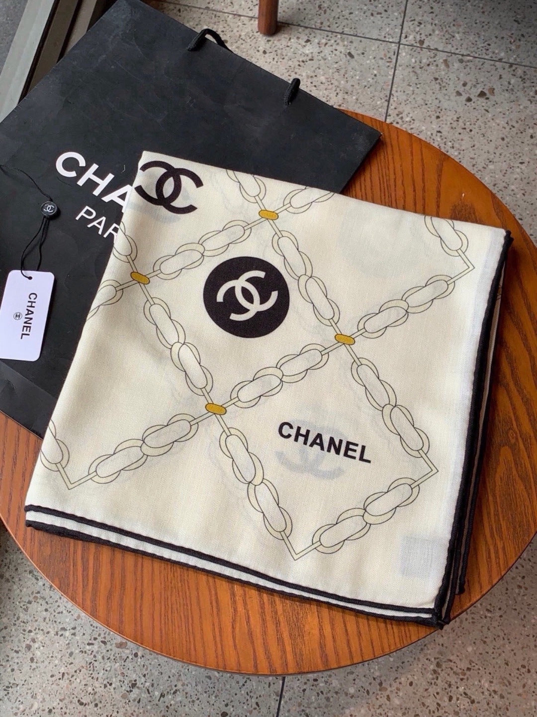 Chanel 2026 Crisscrossed Chain Pattern Scarf 135cm Silk And Cashmere 213763