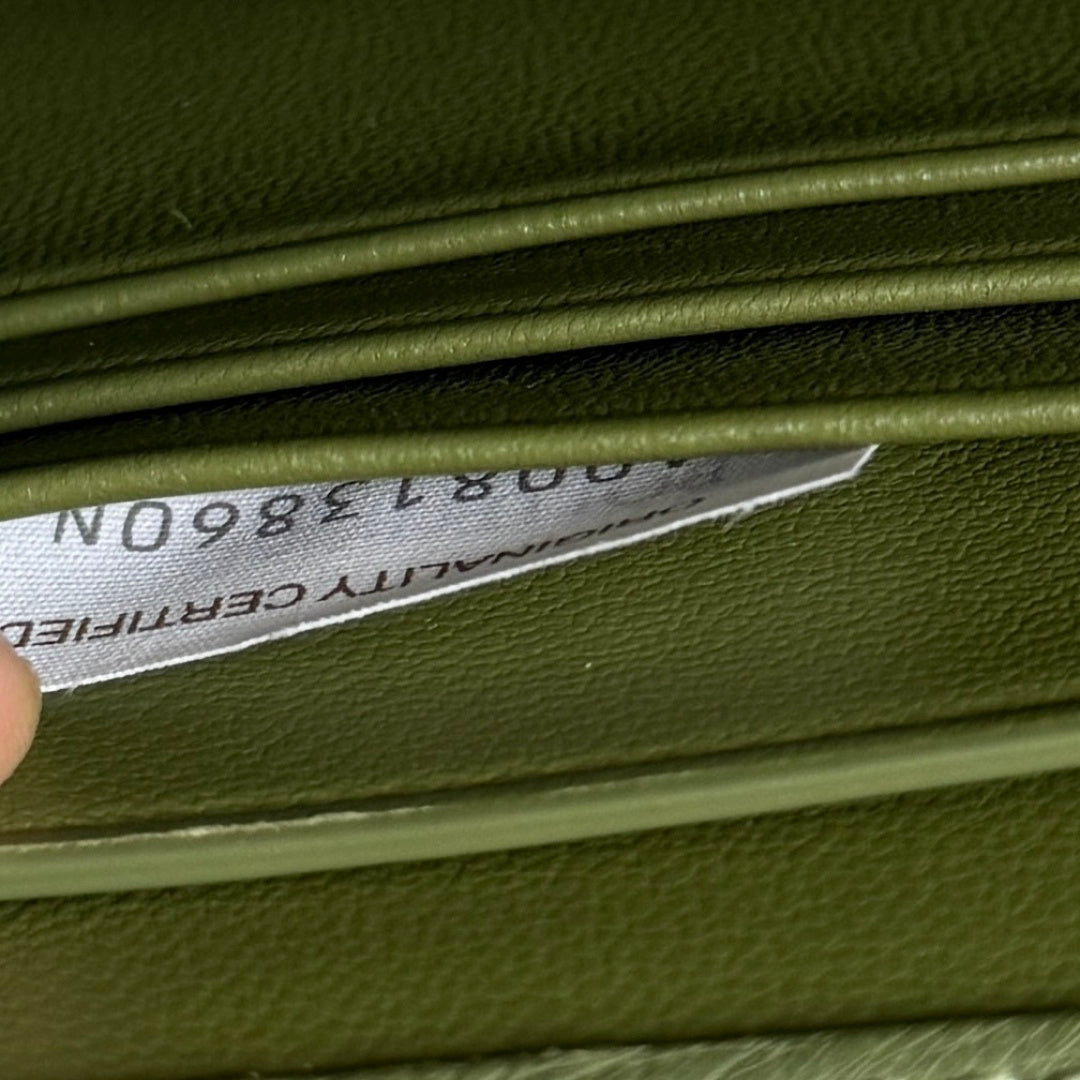 Bottega Veneta 2026 Andiamo Clutch 31cm Green Ostrich Leather 136974