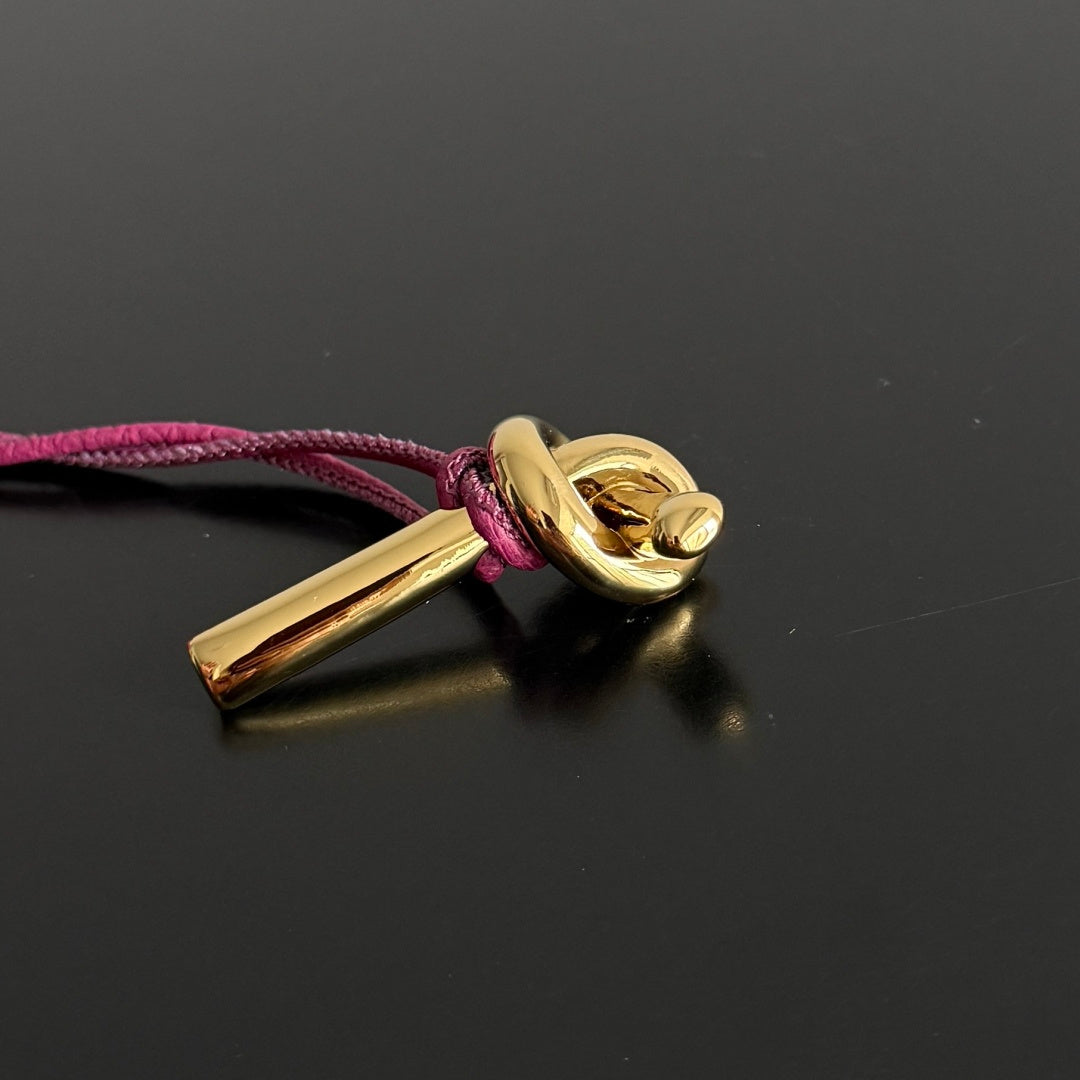 Bottega Veneta 2026 Andiamo Clutch 31cm Pink Ostrich Leather 136965