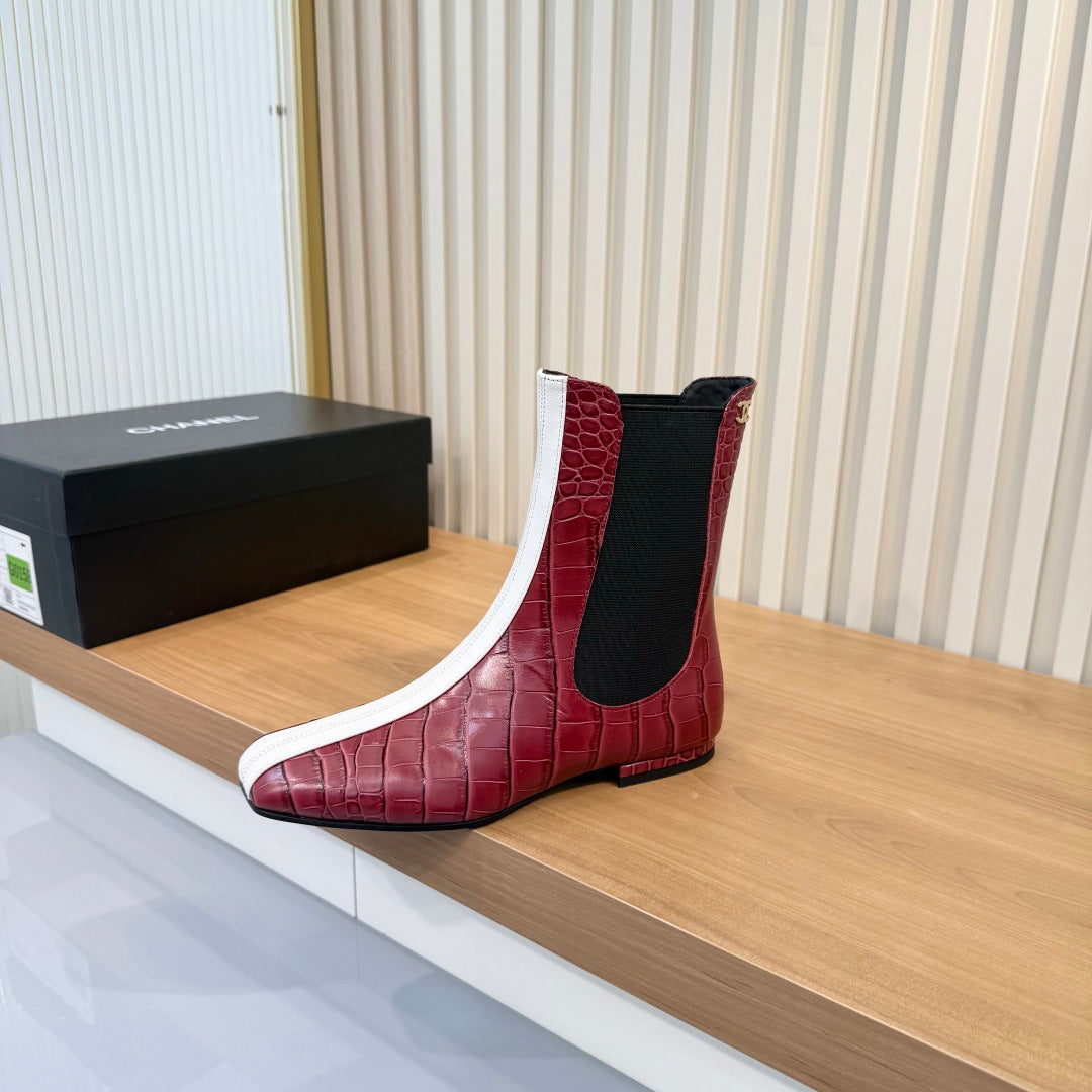 Chanel 2026 Chelsea Boots Calfskin 986912