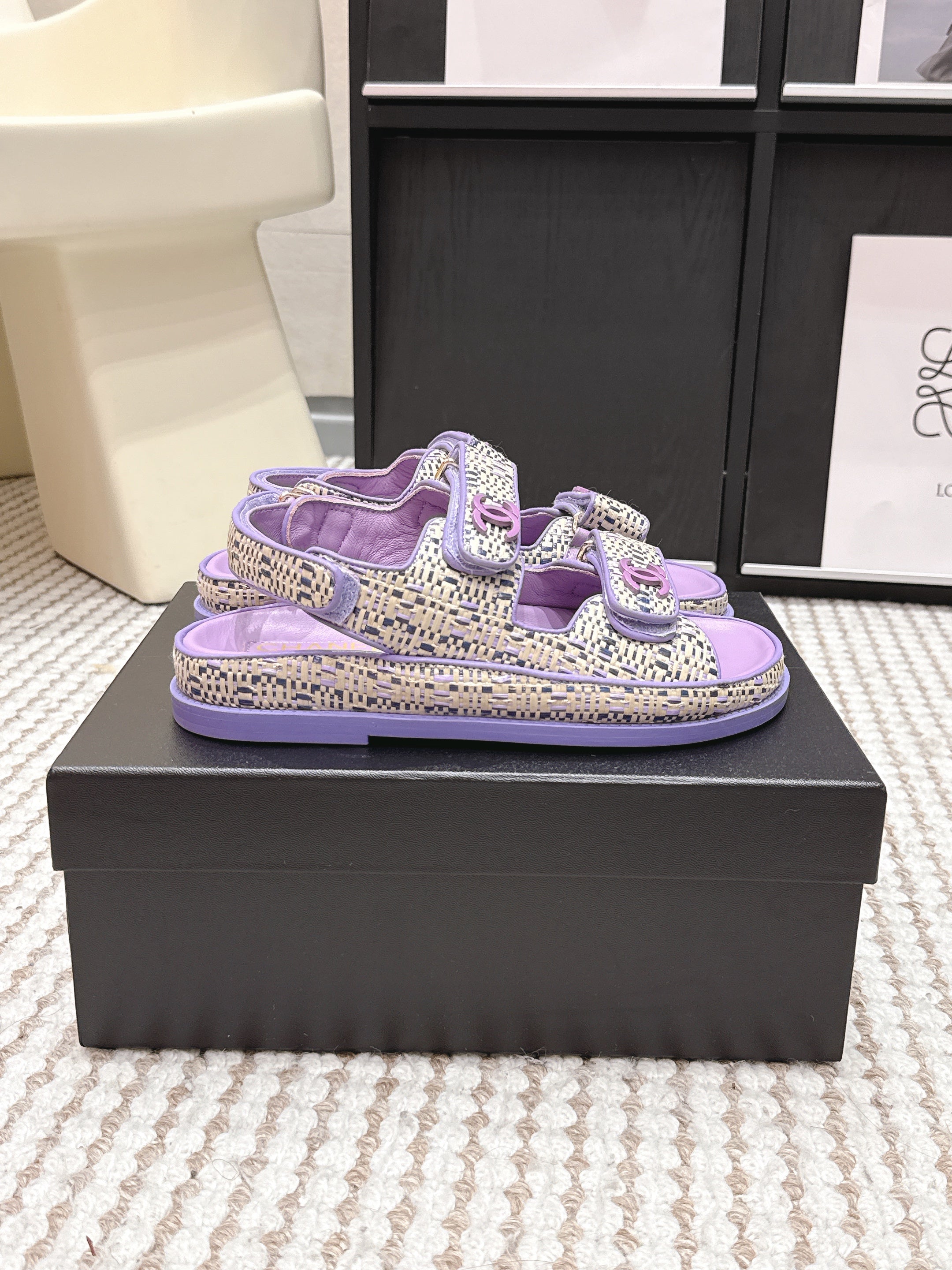 CC 26s Sandals Purple White Beige Leather 632404