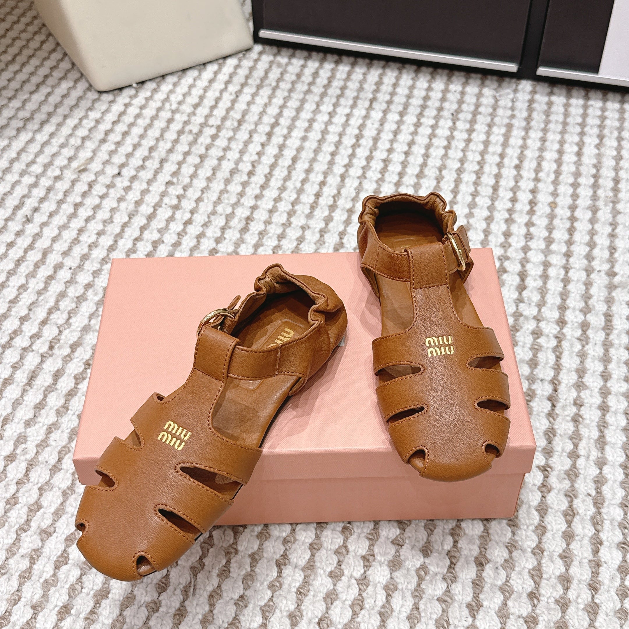 MIU 26 Roman Sandals Camel Brown Leather 632324