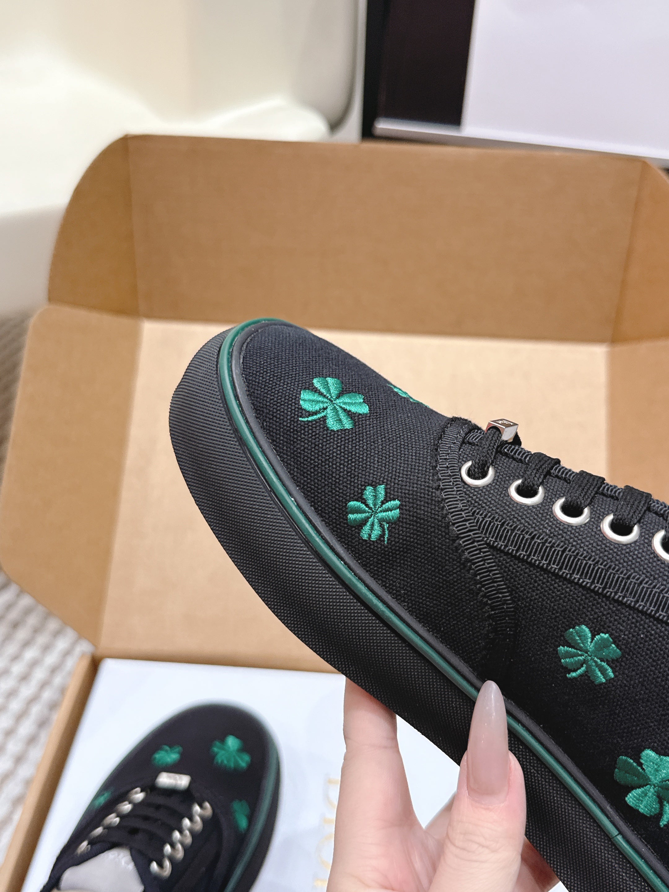 CD 26 Platform Sneaker Black Green Canvas 632438