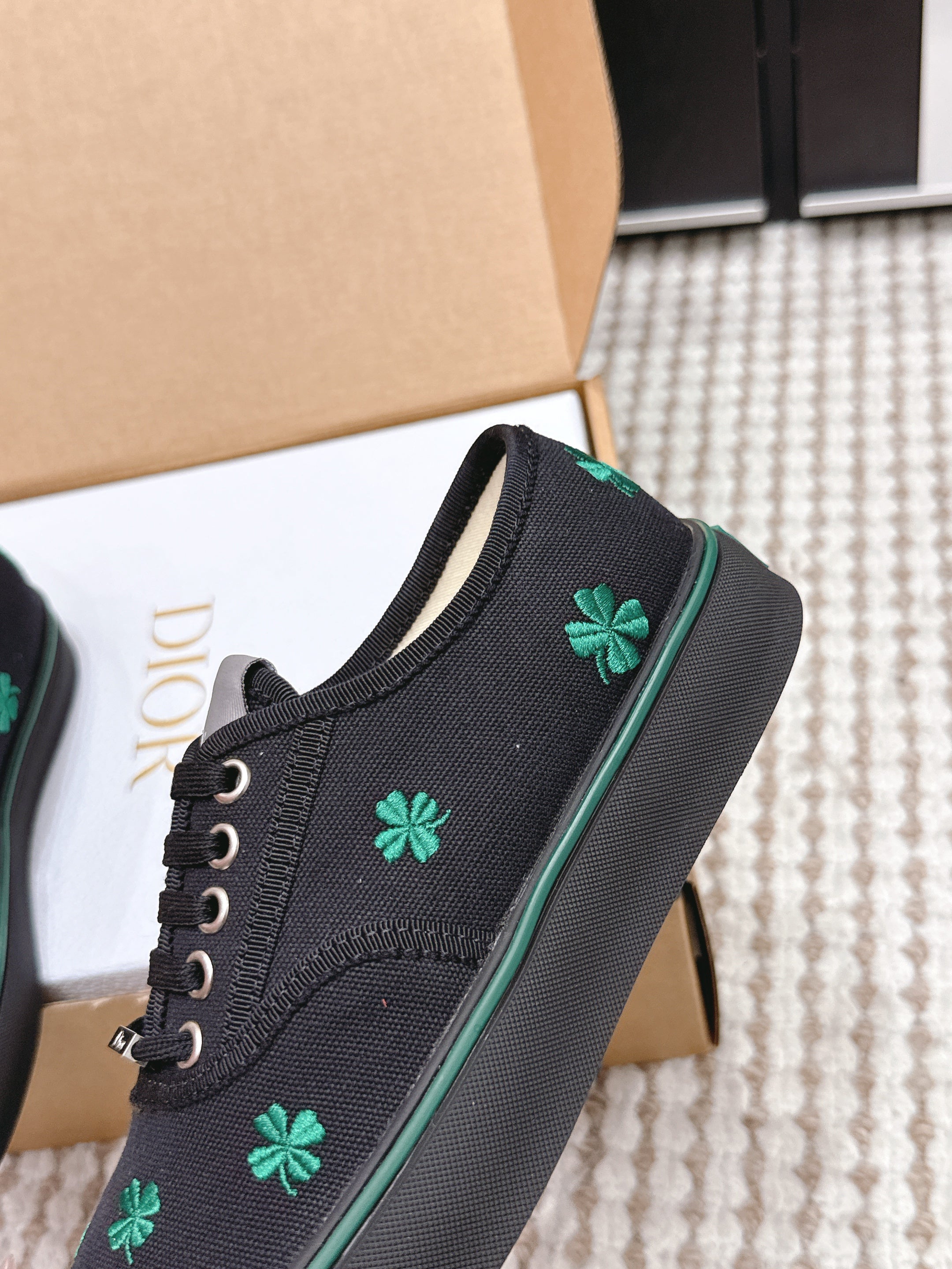 CD 26 Platform Sneaker Black Green Canvas 632438