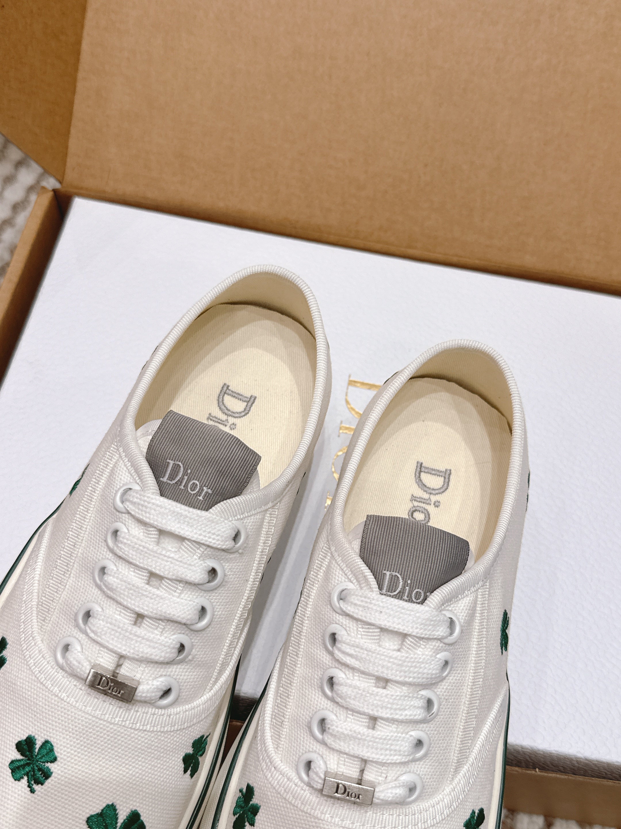 CD 26 Platform Sneaker White Green Canvas 632439