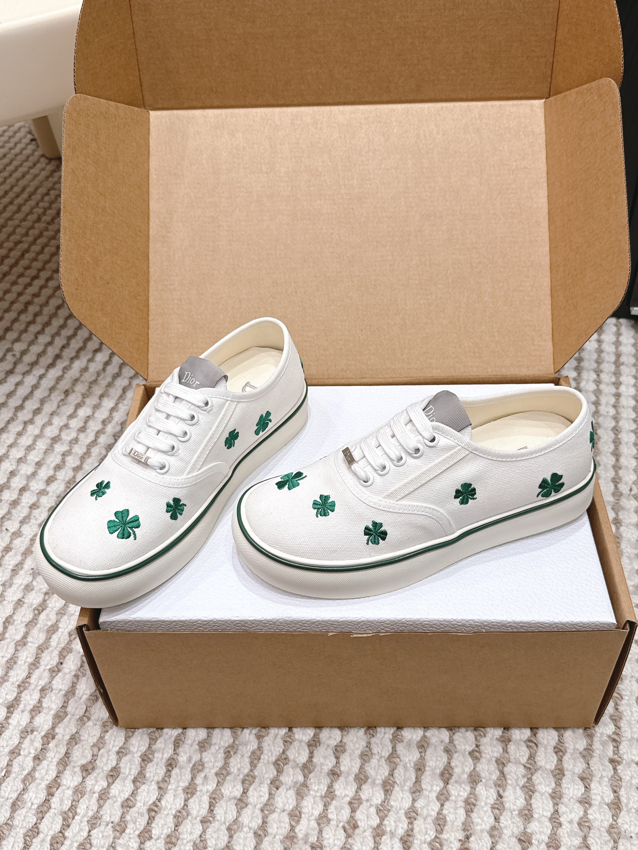 CD 26 Platform Sneaker White Green Canvas 632439
