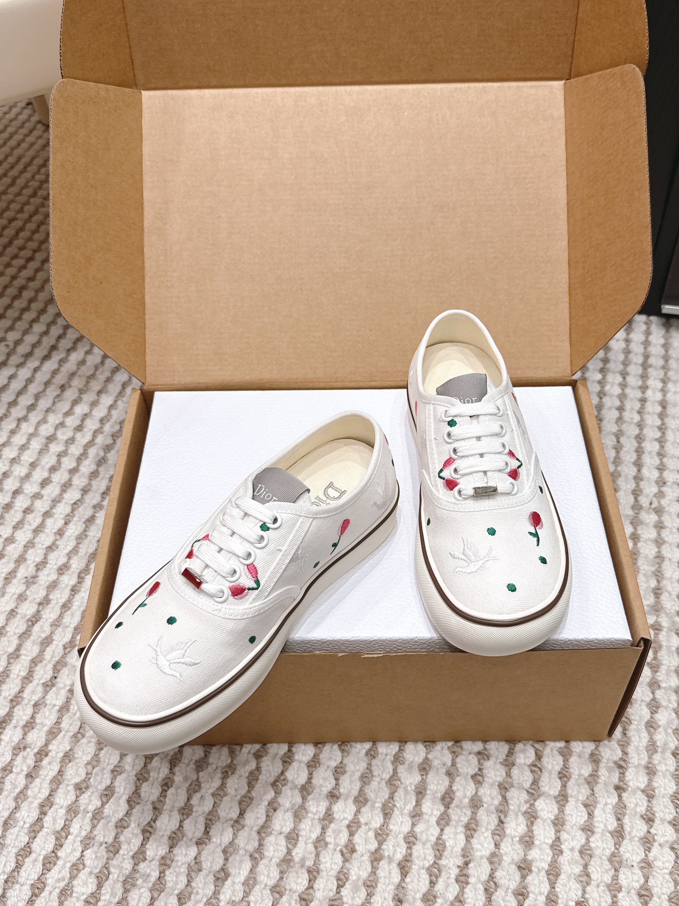 CD 26 Platform Sneaker White Canvas 632440