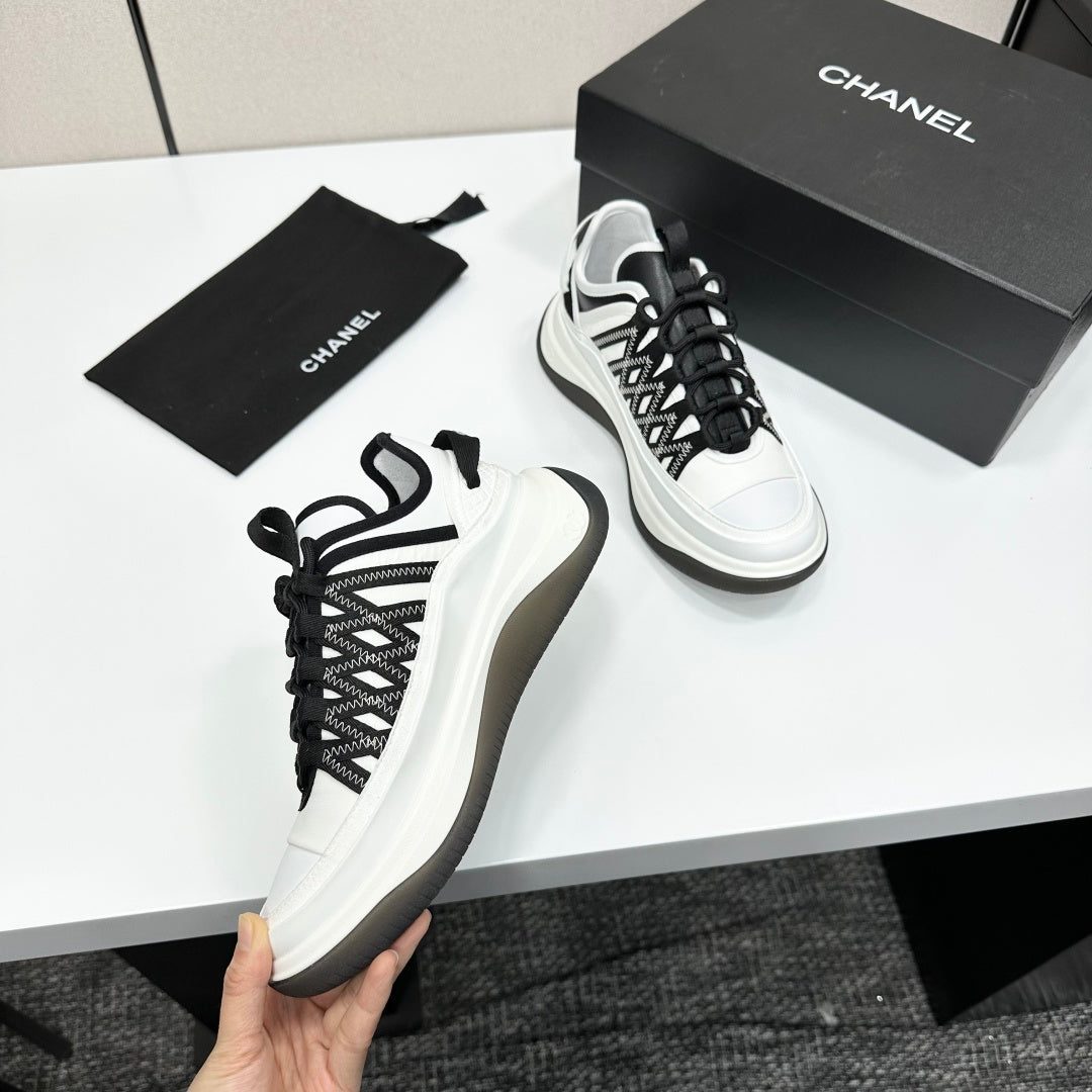 CC 26s Casual Sneakers White Black Fabric Cowhide 626370