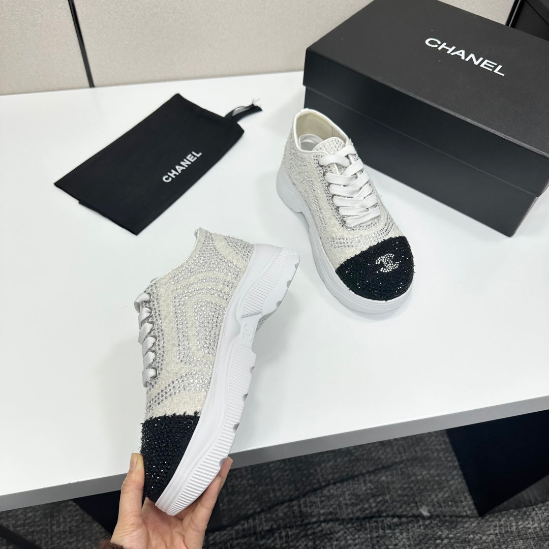 CC 26s Casual Sneakers Rhinestones Ivory Black Mesh Sheepskin 626361