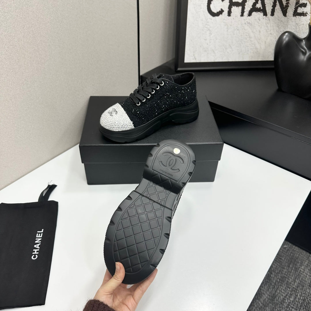 CC 26s Casual Sneakers Rhinestones Black Mesh Sheepskin 626362