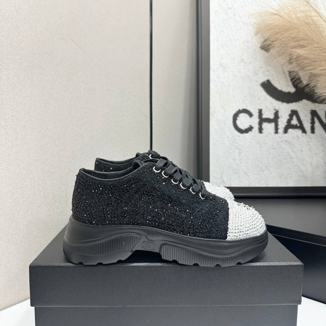 CC 26s Casual Sneakers Rhinestones Black Mesh Sheepskin 626362