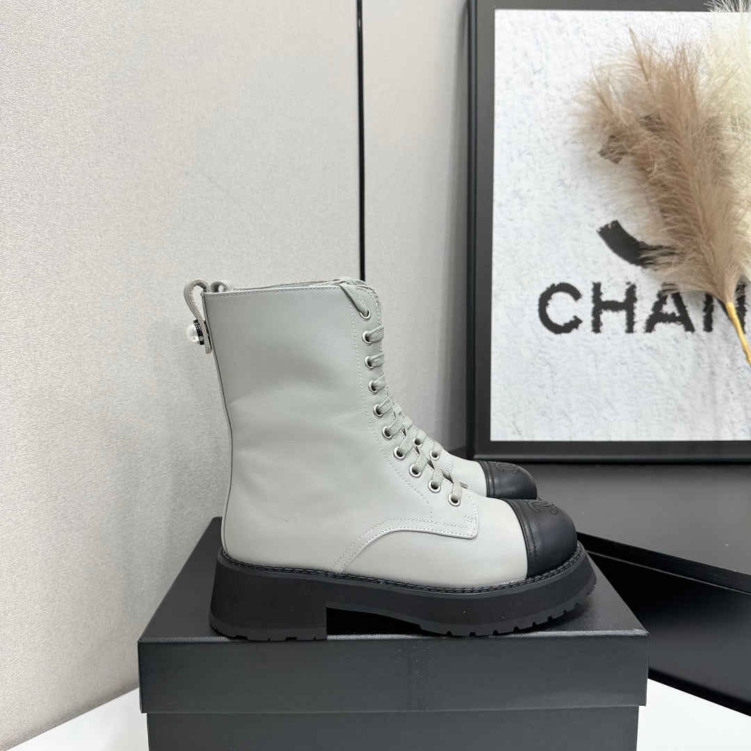 Chanel 2026 Platform Lace-up Martin Boots Cowhide 944604