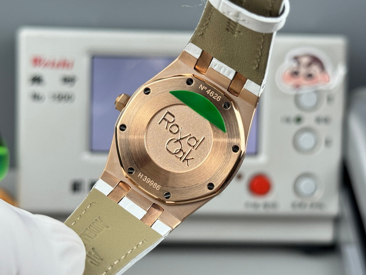 Audemars Piguet Royal Oak Lady 33mm Rose Gold White Leather