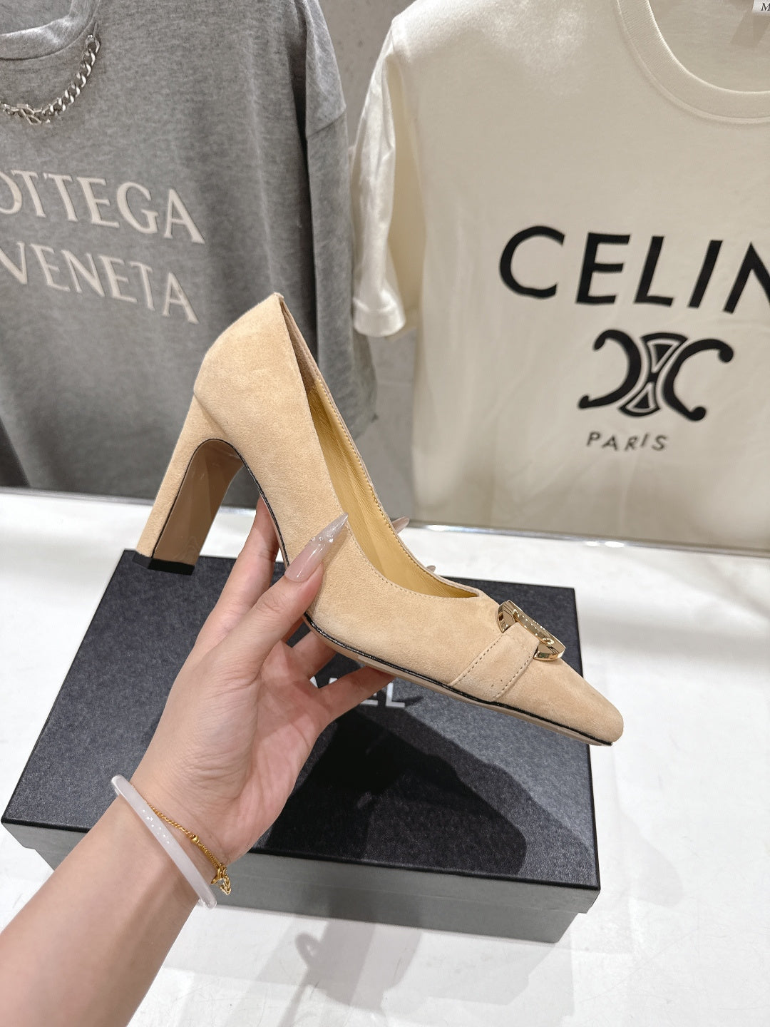Chanel 2026 Double C Logo Pump 90mm Suede 852624