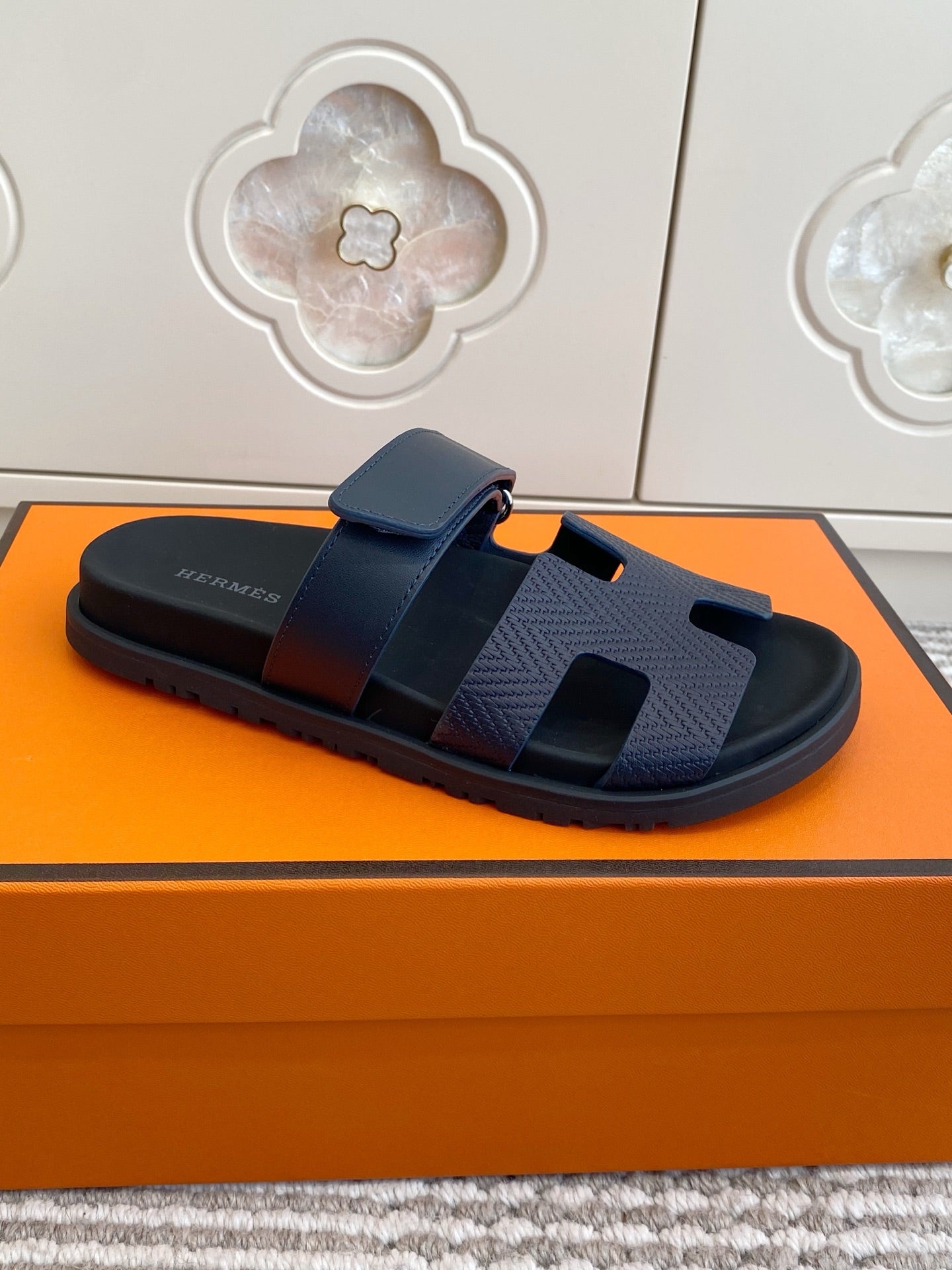 Hermes 2026 Chypre Sandal Leather 647814