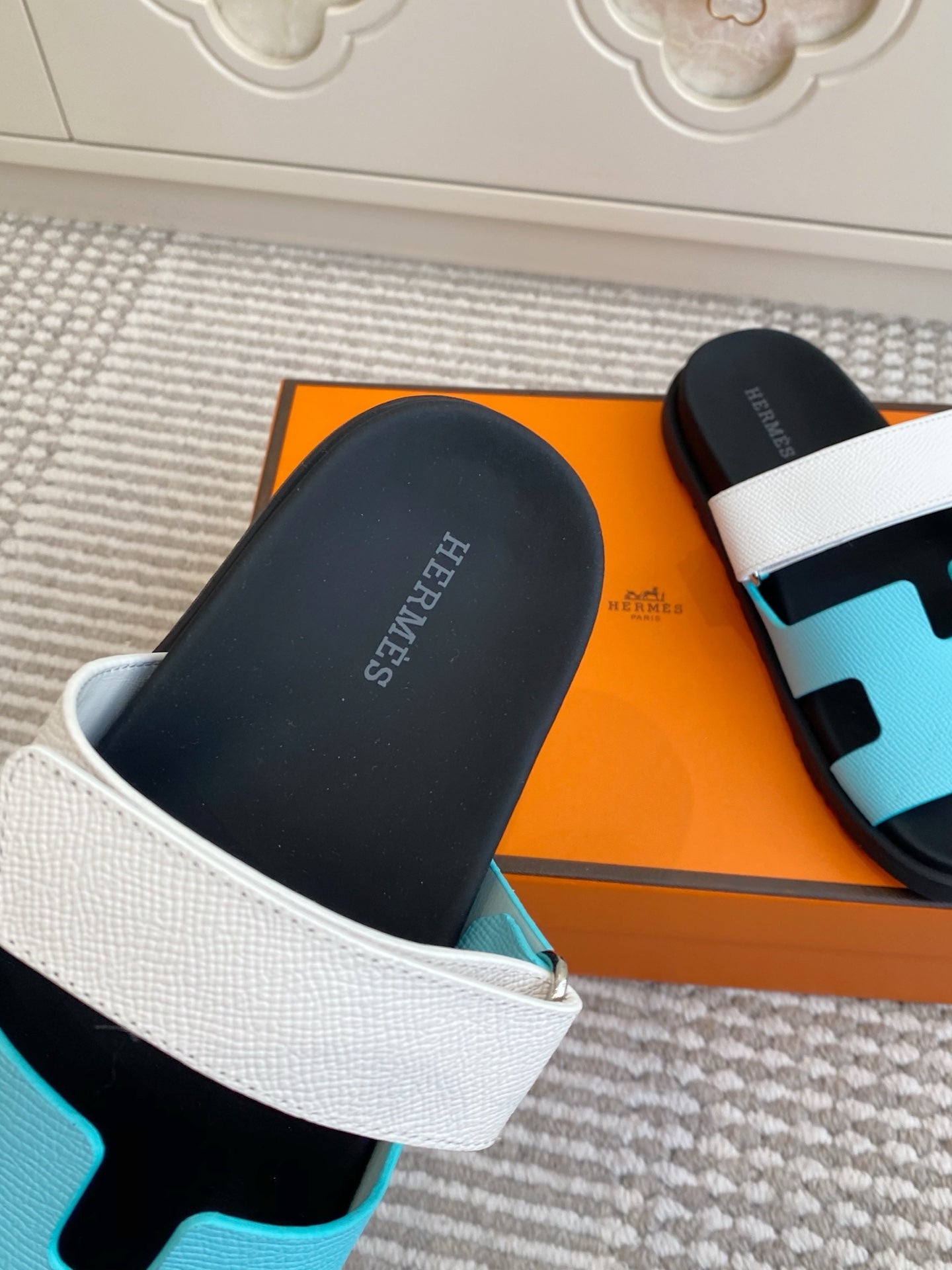 Hermes 2026 Chypre Sandal Epsom Leather 647818