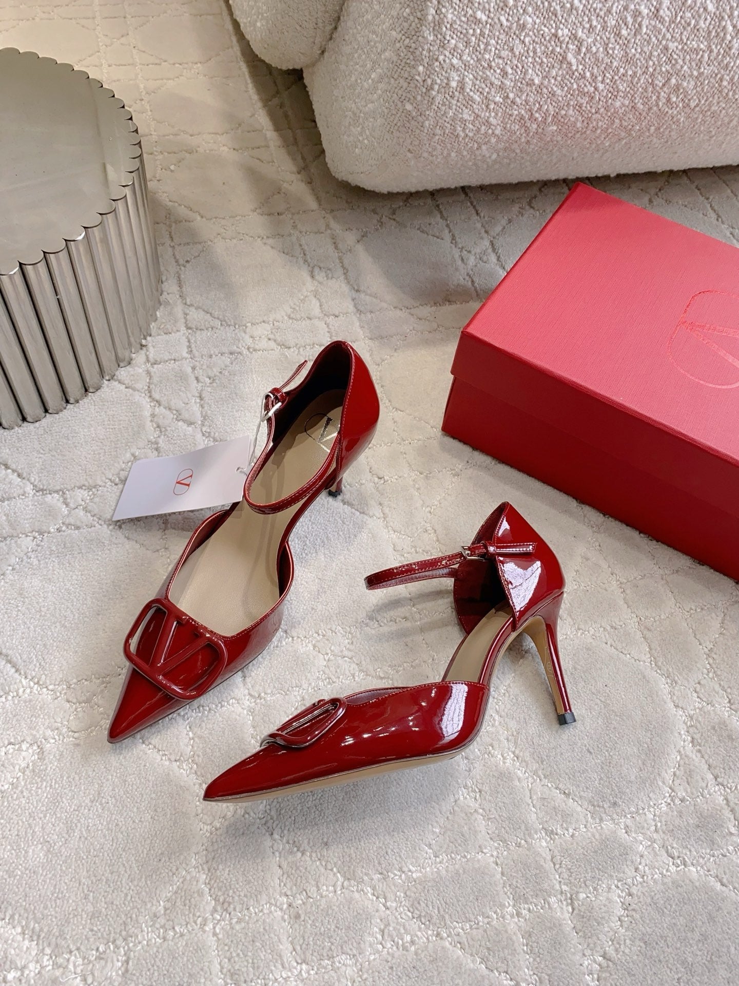 VT 26s Mary Jane Sandals 75 Patent Leather 724384