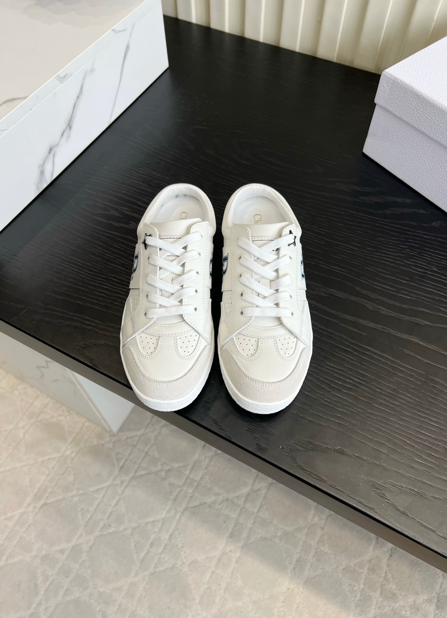 Dior 2026 Versatile Sneakers White Cowhide 977547