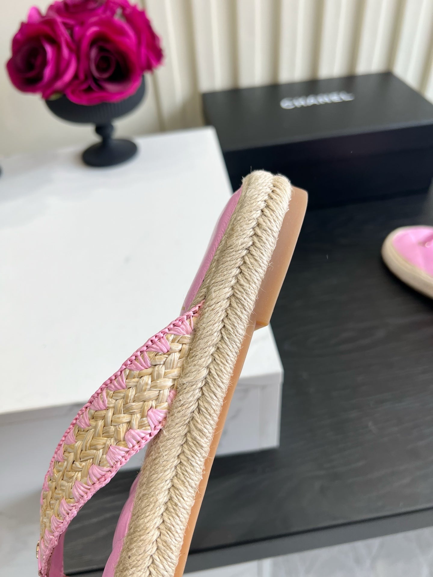 Chanel 2026 Flip-Flops Sandals Straw Leather 977297