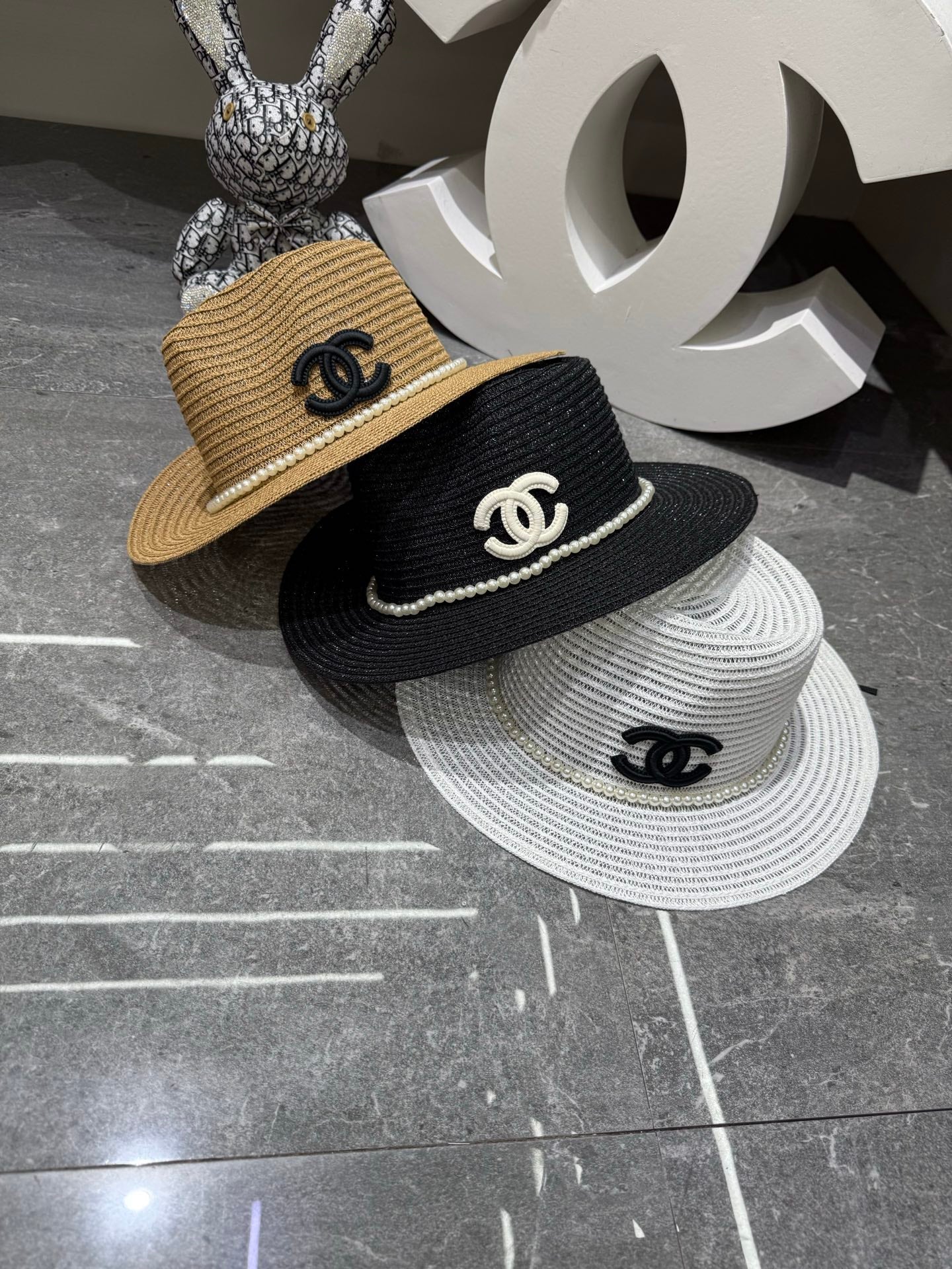 Chanel Straw Hat With Pearl and Logo 280796